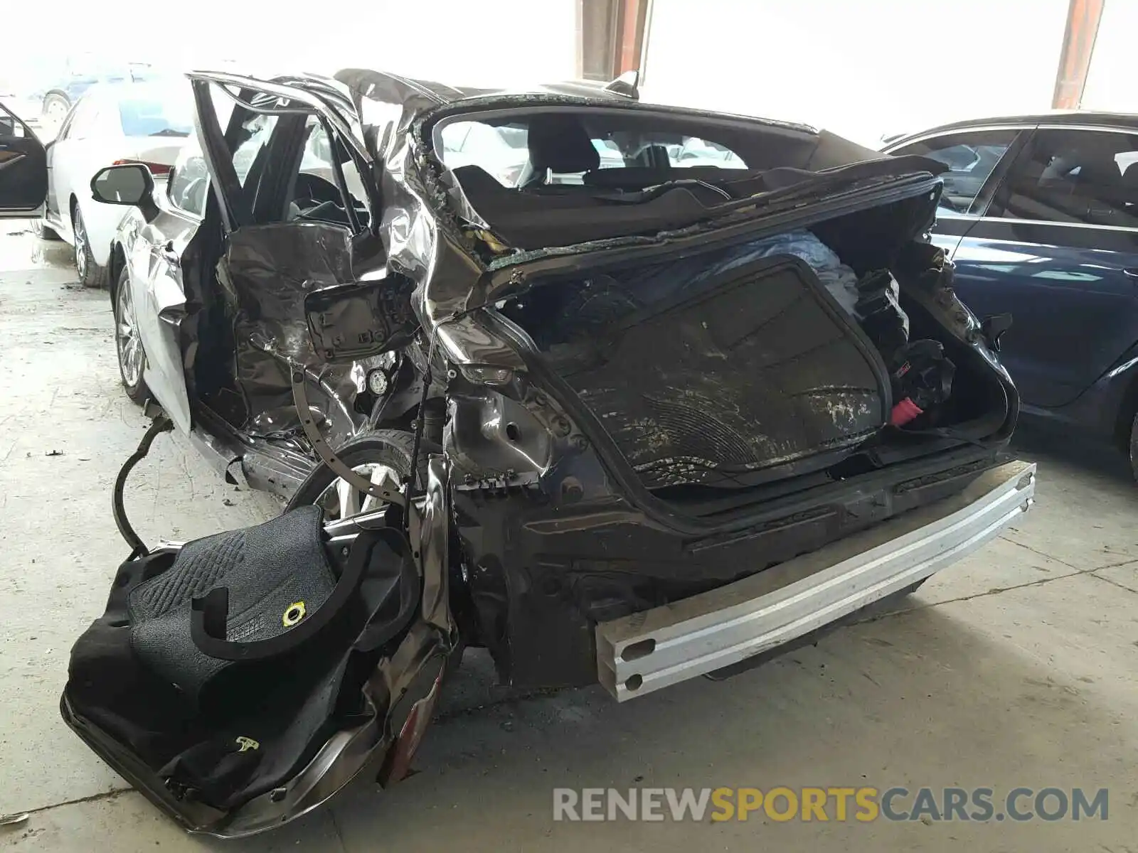 3 Photograph of a damaged car 4T1C11AK5LU334971 TOYOTA CAMRY 2020