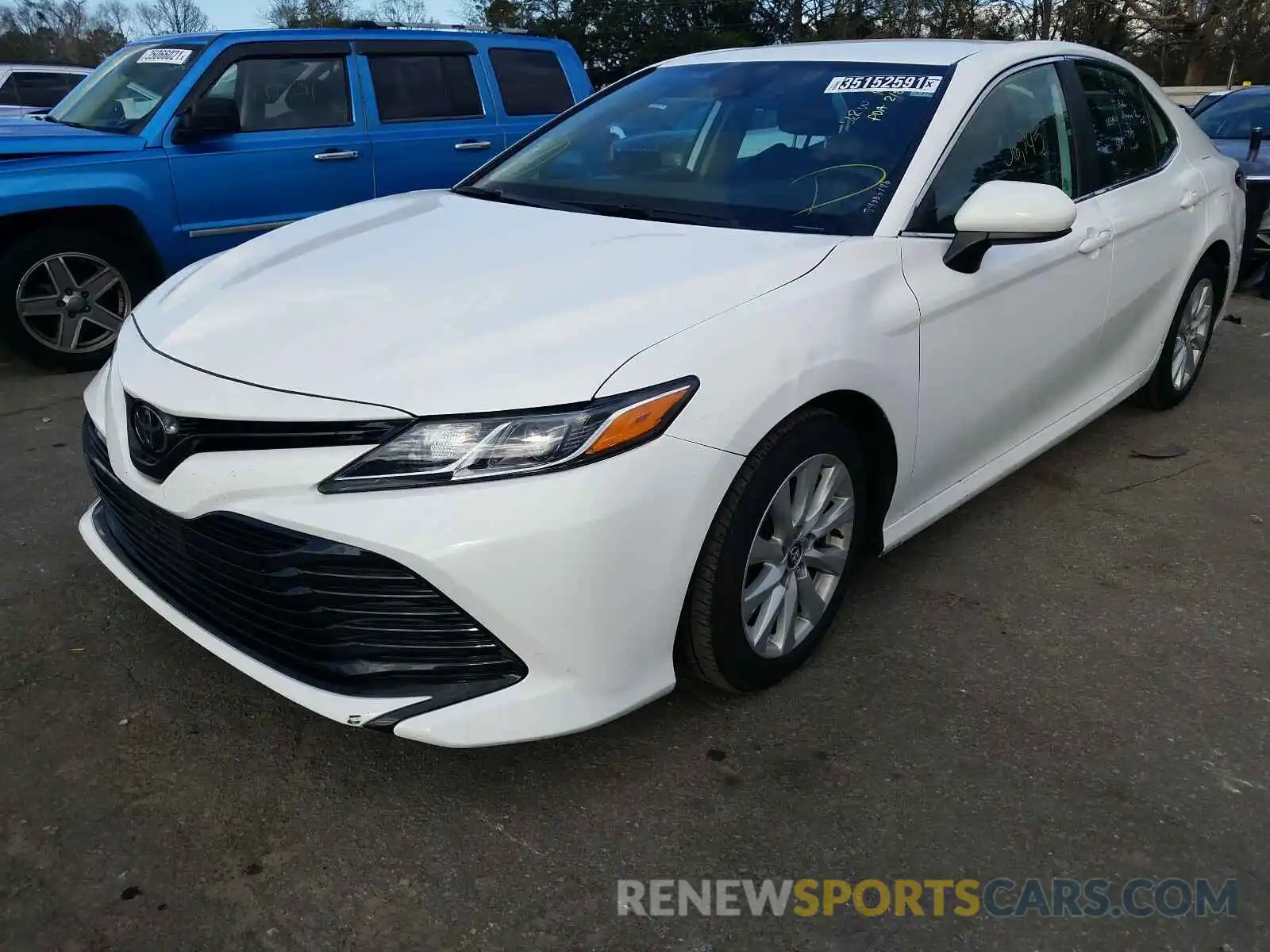 2 Photograph of a damaged car 4T1C11AK5LU340740 TOYOTA CAMRY 2020