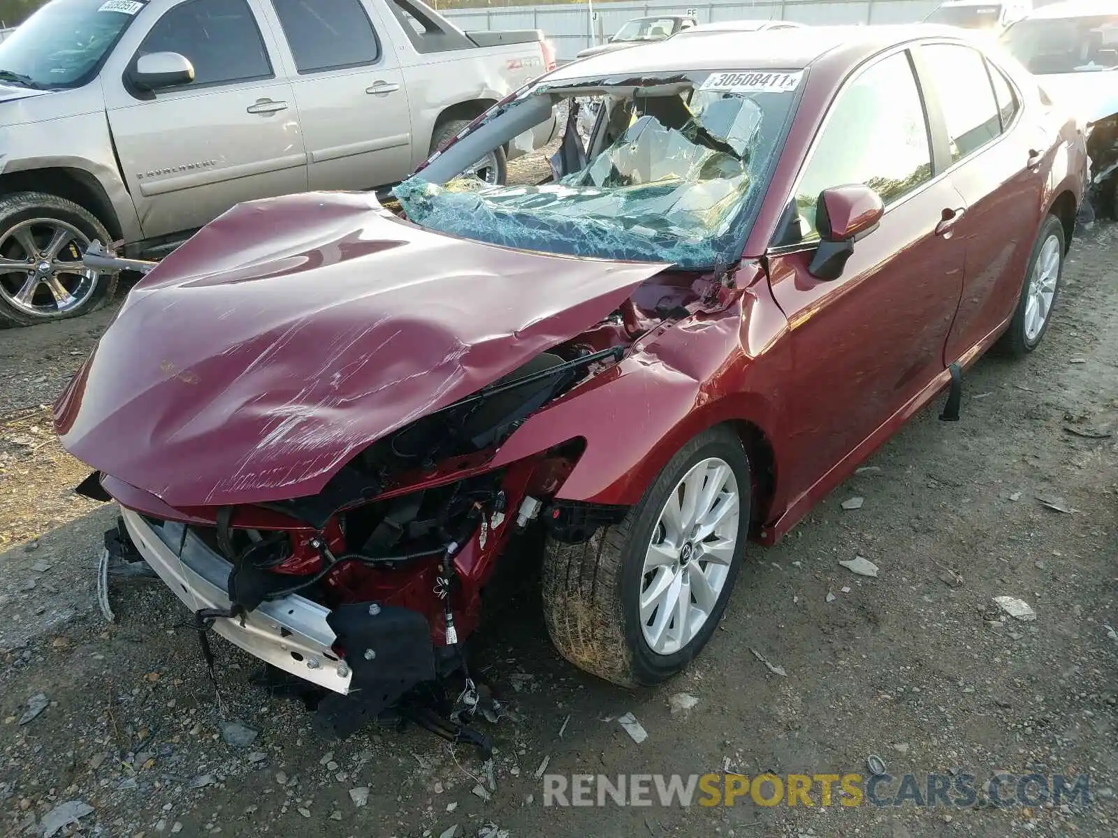 2 Photograph of a damaged car 4T1C11AK5LU345470 TOYOTA CAMRY 2020