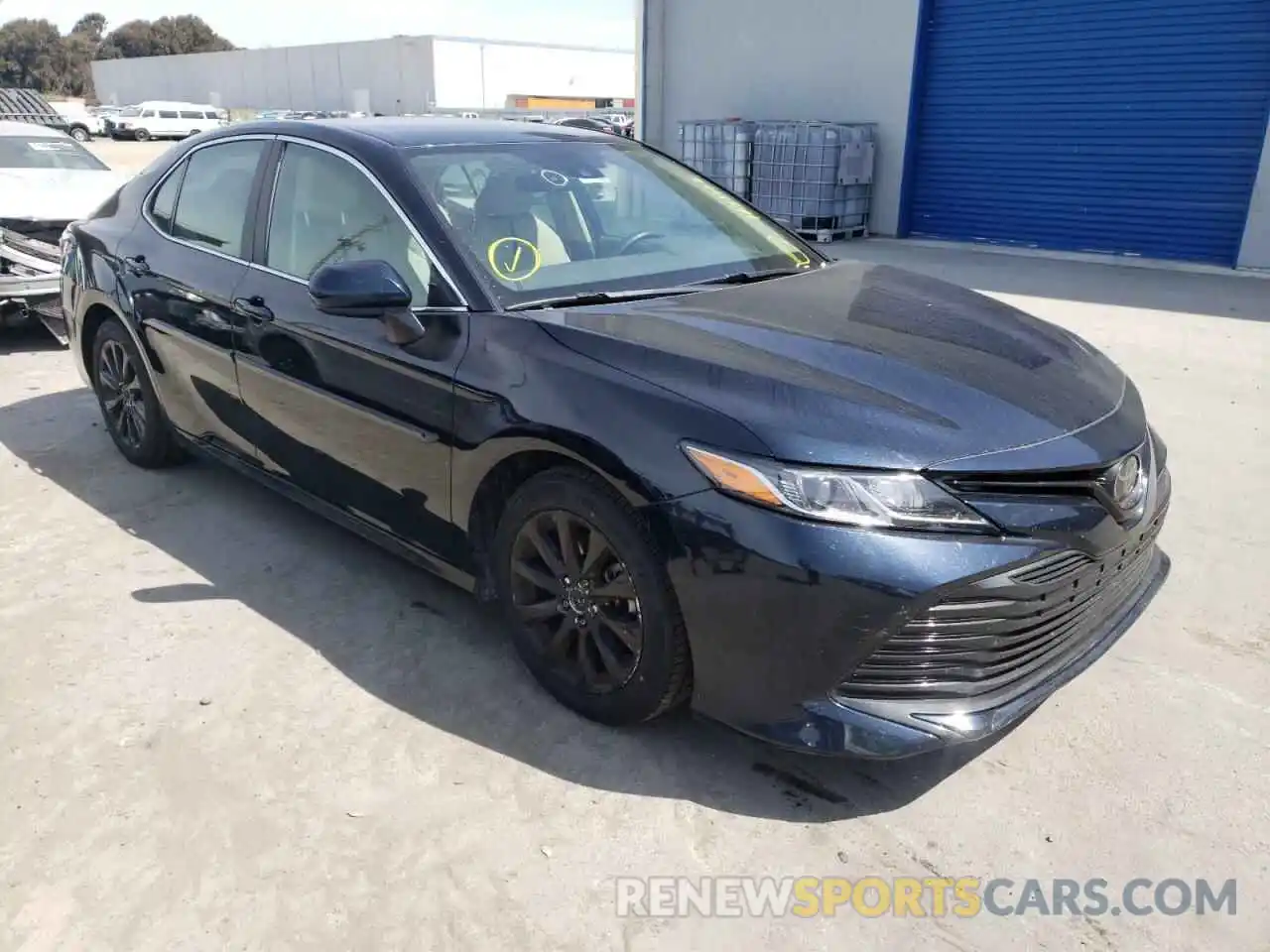 1 Photograph of a damaged car 4T1C11AK5LU345775 TOYOTA CAMRY 2020