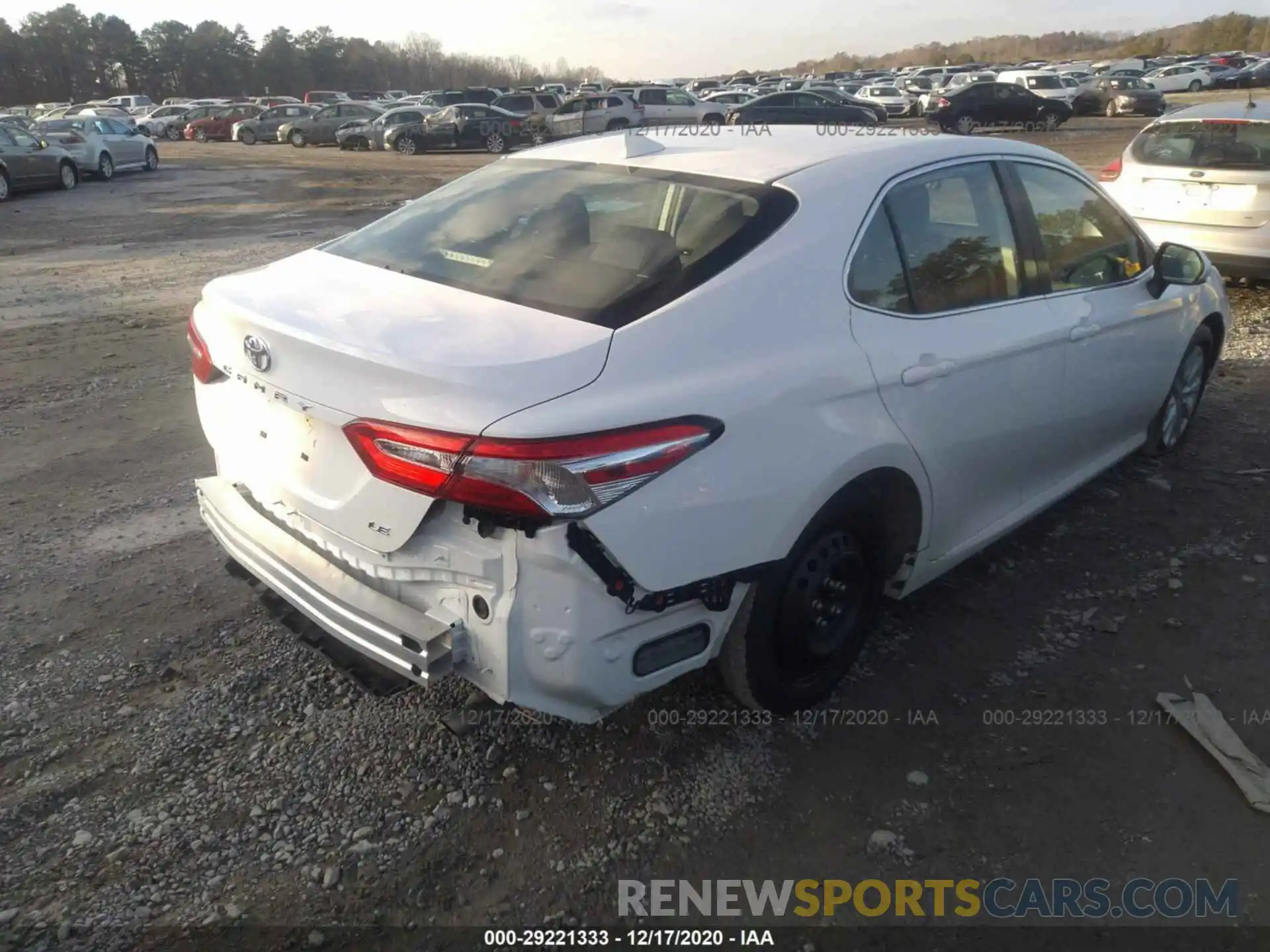 4 Photograph of a damaged car 4T1C11AK5LU356310 TOYOTA CAMRY 2020