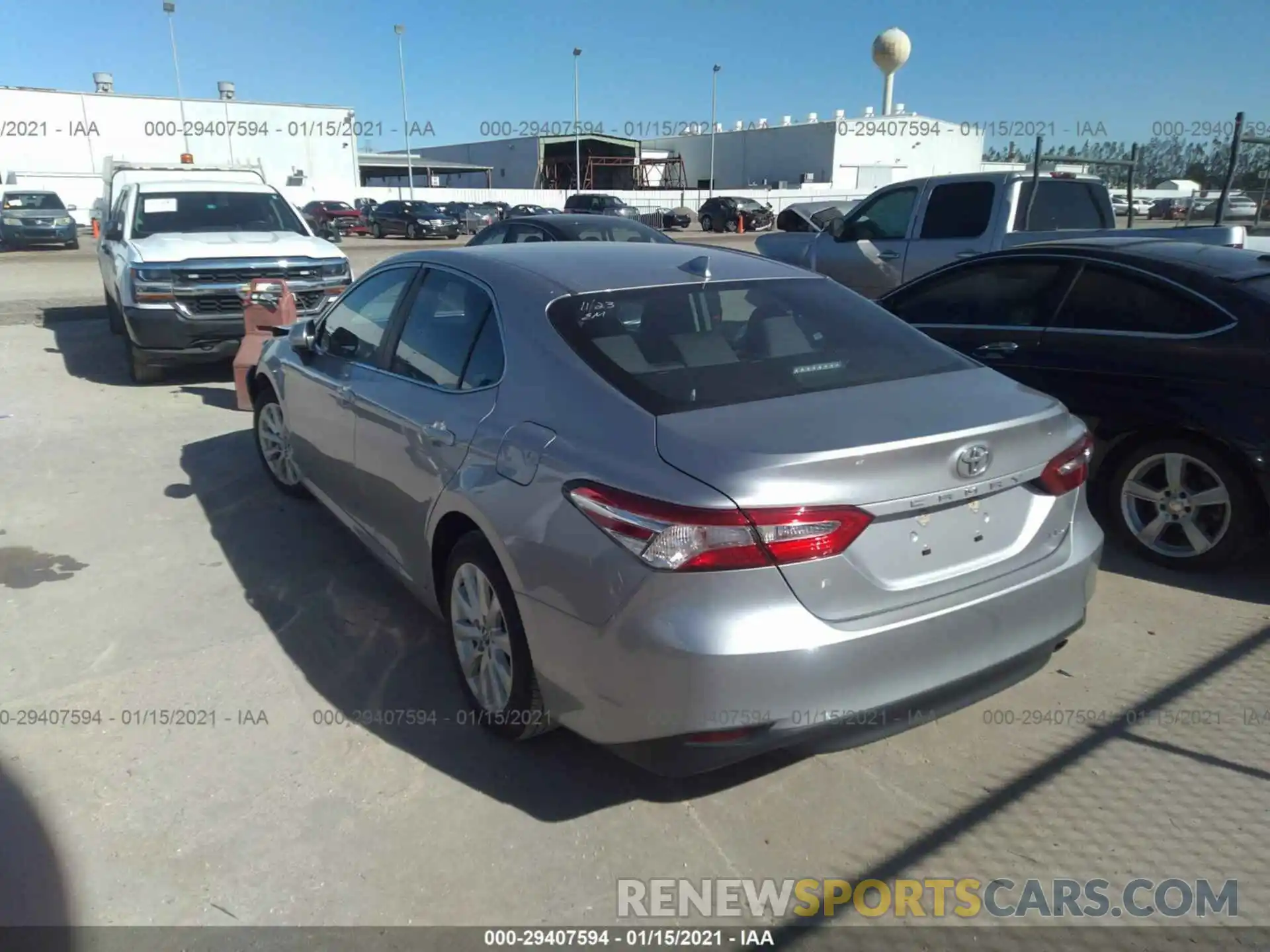 3 Photograph of a damaged car 4T1C11AK5LU356615 TOYOTA CAMRY 2020