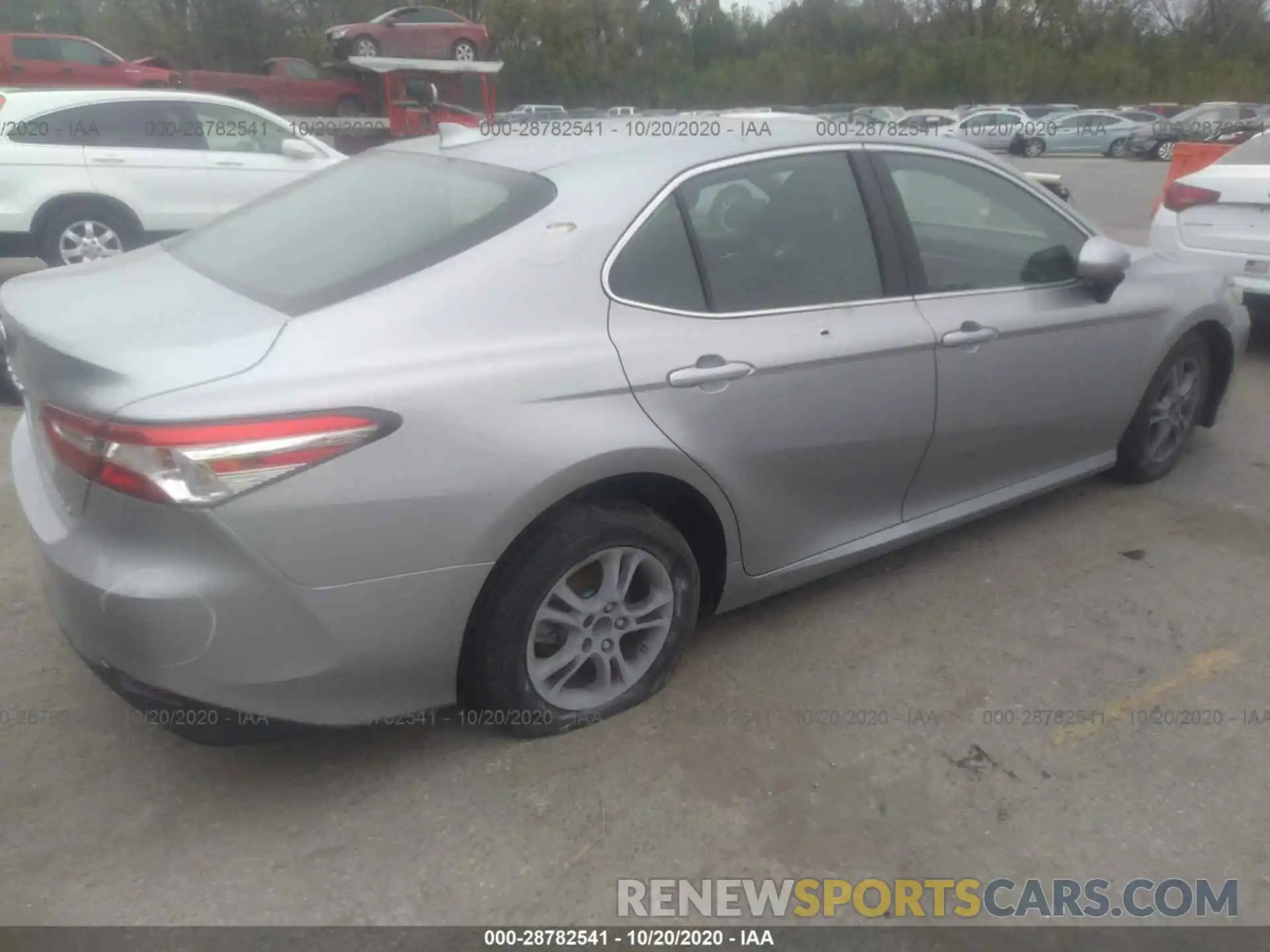 4 Photograph of a damaged car 4T1C11AK5LU357022 TOYOTA CAMRY 2020