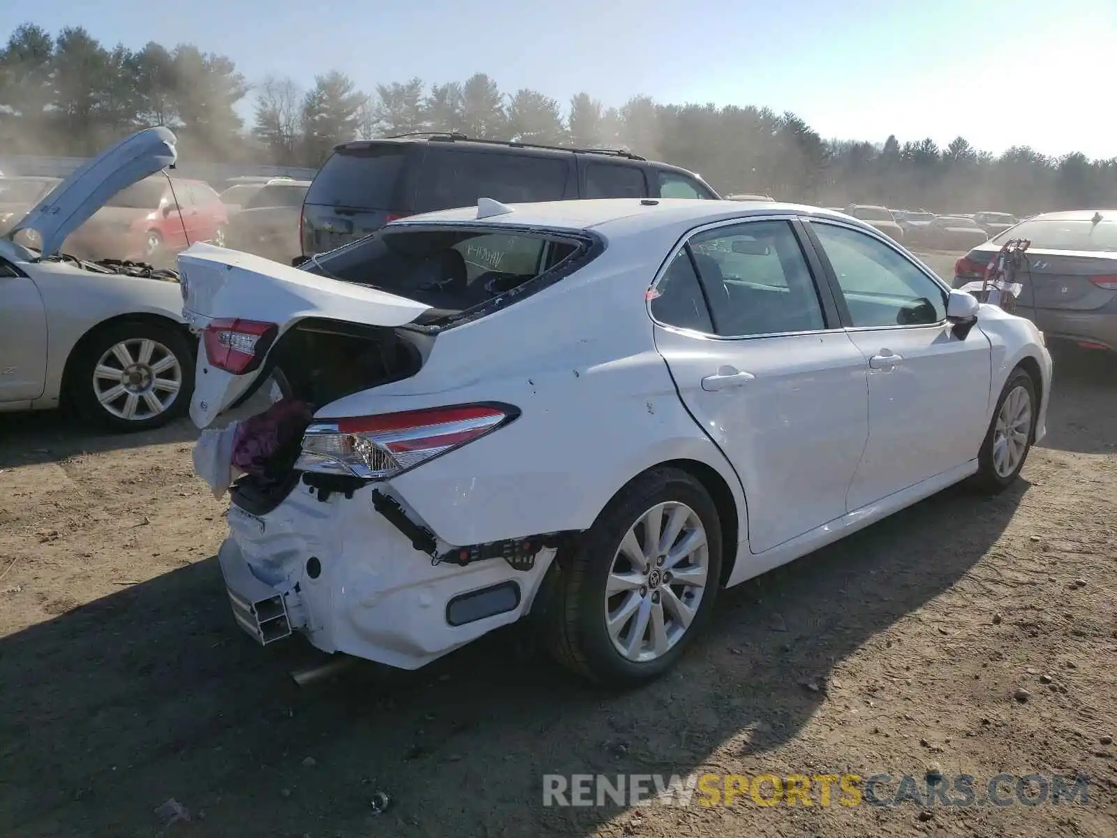 4 Photograph of a damaged car 4T1C11AK5LU360731 TOYOTA CAMRY 2020