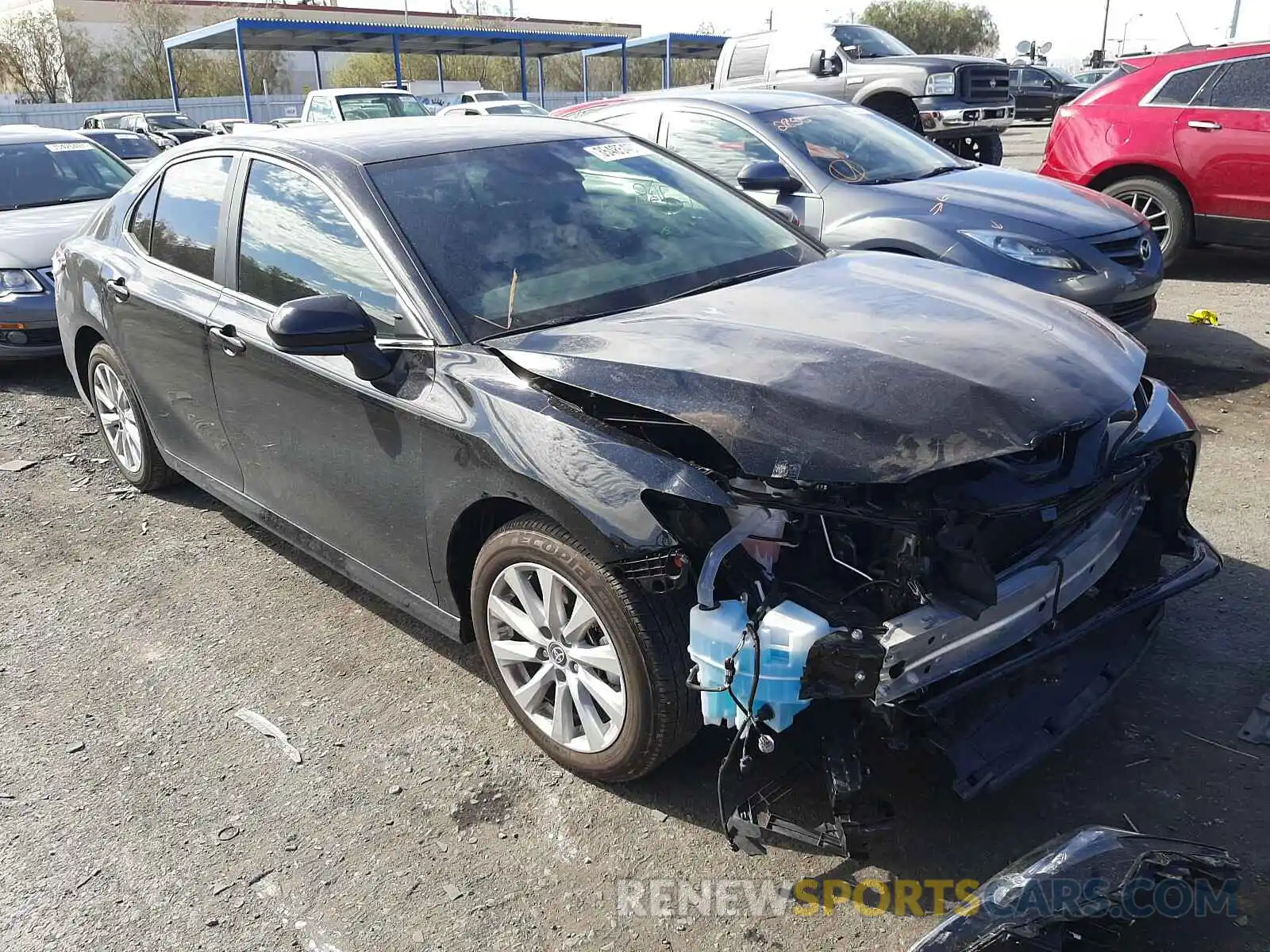 1 Photograph of a damaged car 4T1C11AK5LU362396 TOYOTA CAMRY 2020