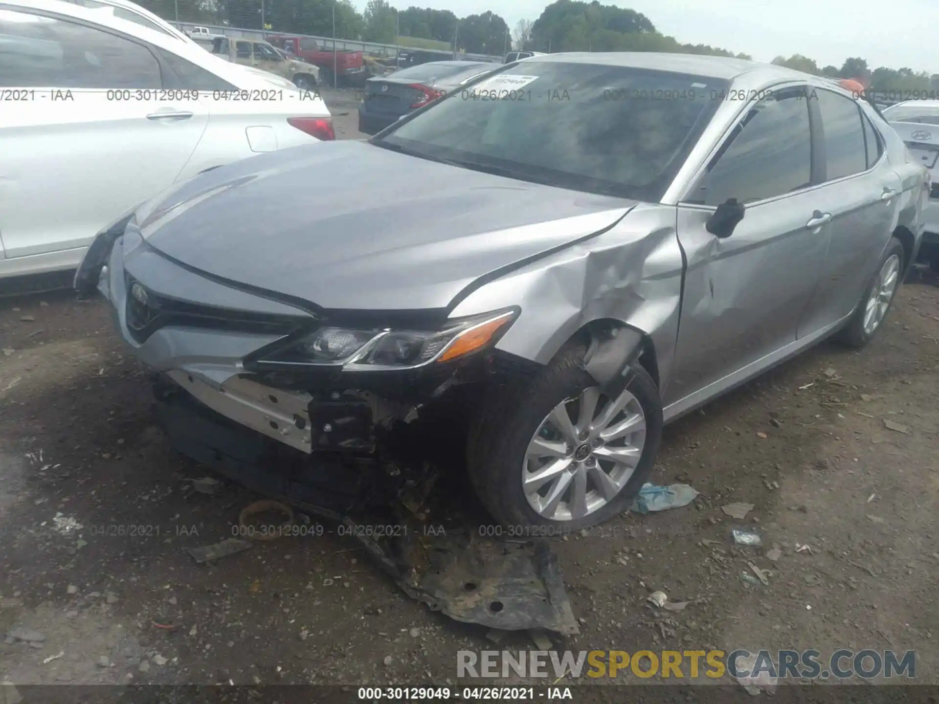 2 Photograph of a damaged car 4T1C11AK5LU364617 TOYOTA CAMRY 2020