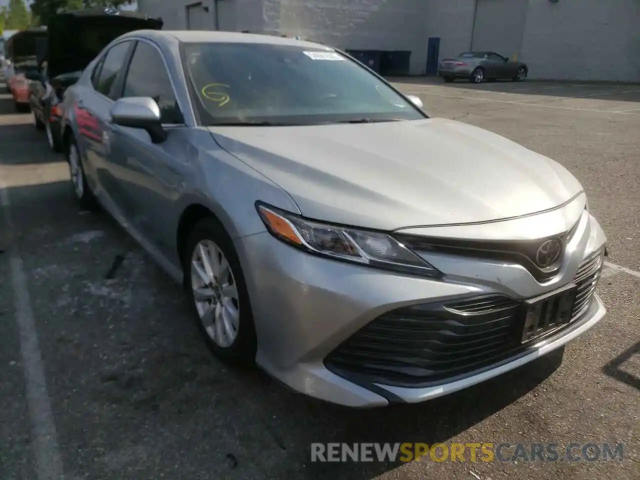 1 Photograph of a damaged car 4T1C11AK5LU370997 TOYOTA CAMRY 2020