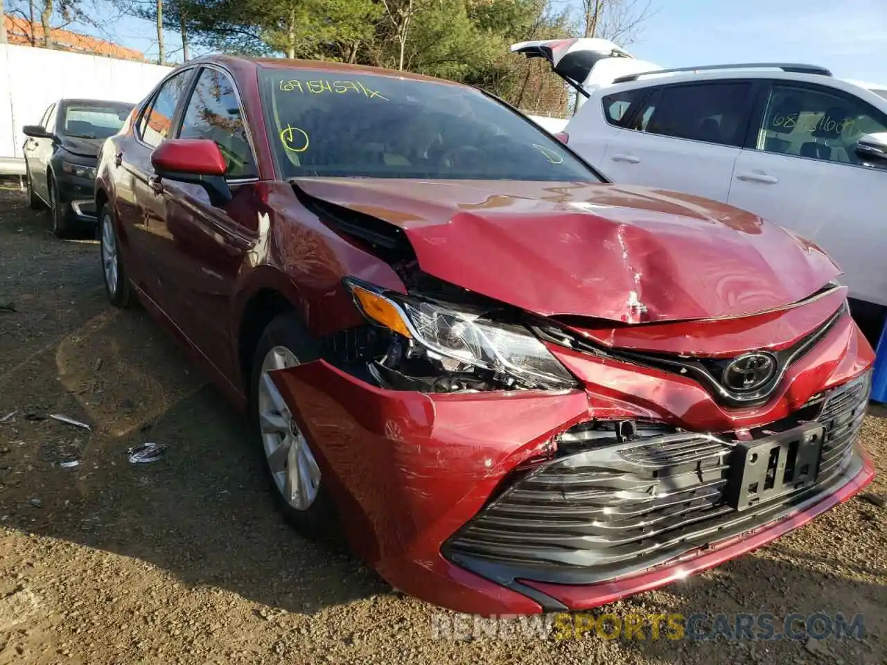 1 Photograph of a damaged car 4T1C11AK5LU377948 TOYOTA CAMRY 2020