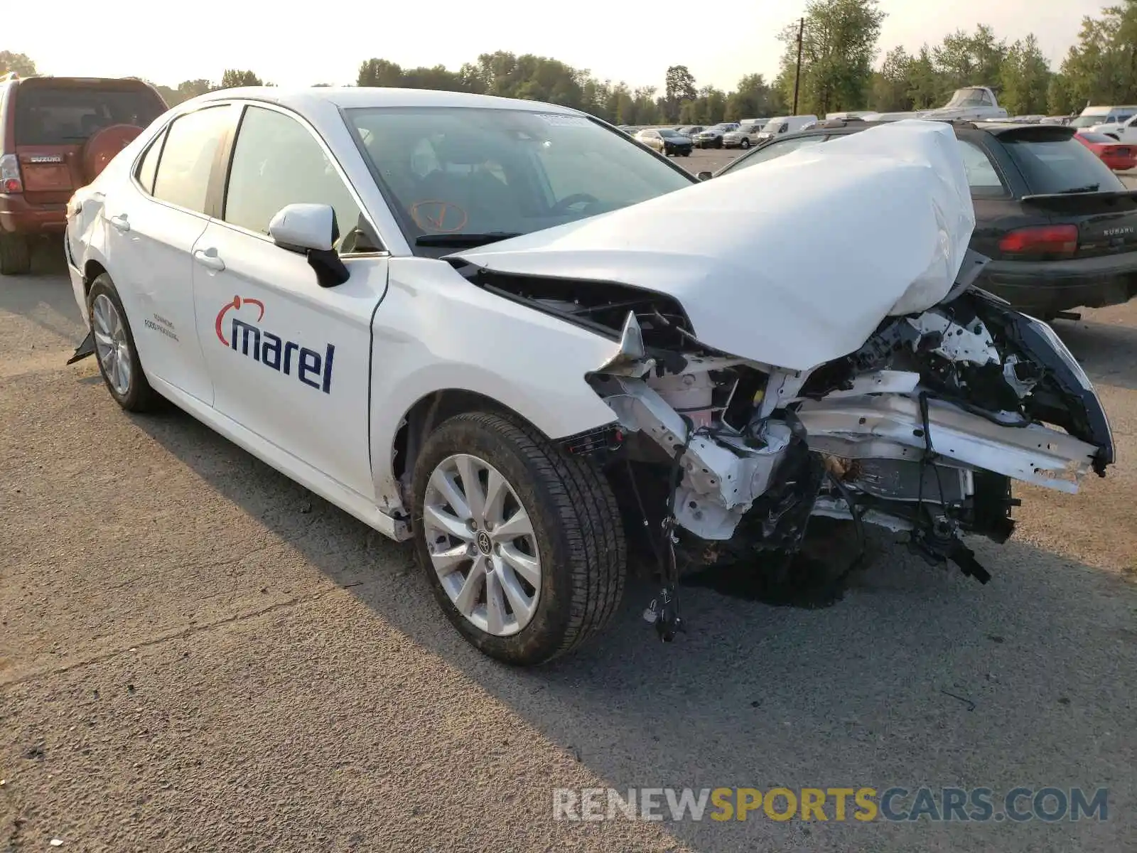 1 Photograph of a damaged car 4T1C11AK5LU504729 TOYOTA CAMRY 2020