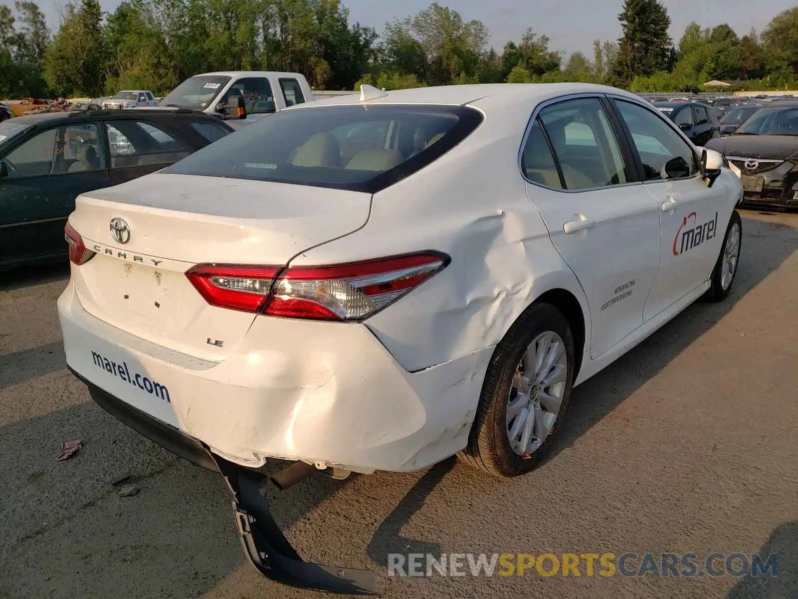 4 Photograph of a damaged car 4T1C11AK5LU504729 TOYOTA CAMRY 2020