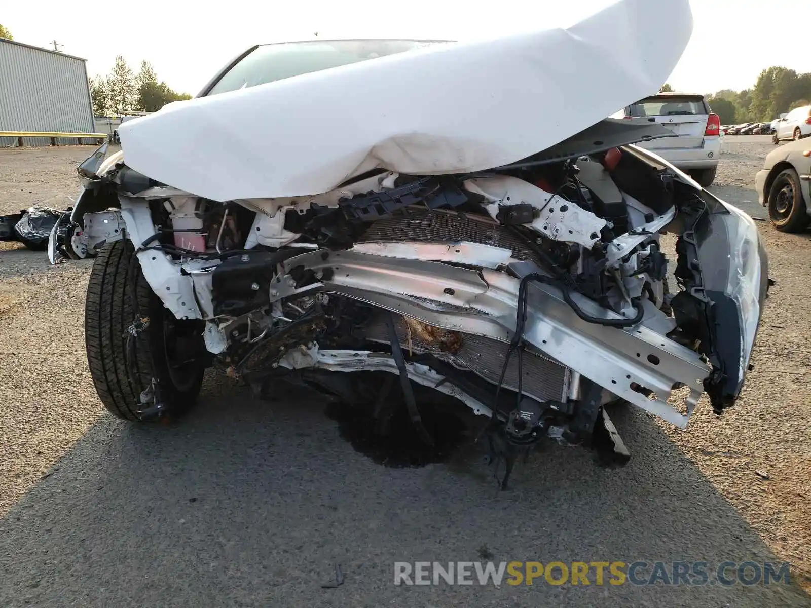 9 Photograph of a damaged car 4T1C11AK5LU504729 TOYOTA CAMRY 2020