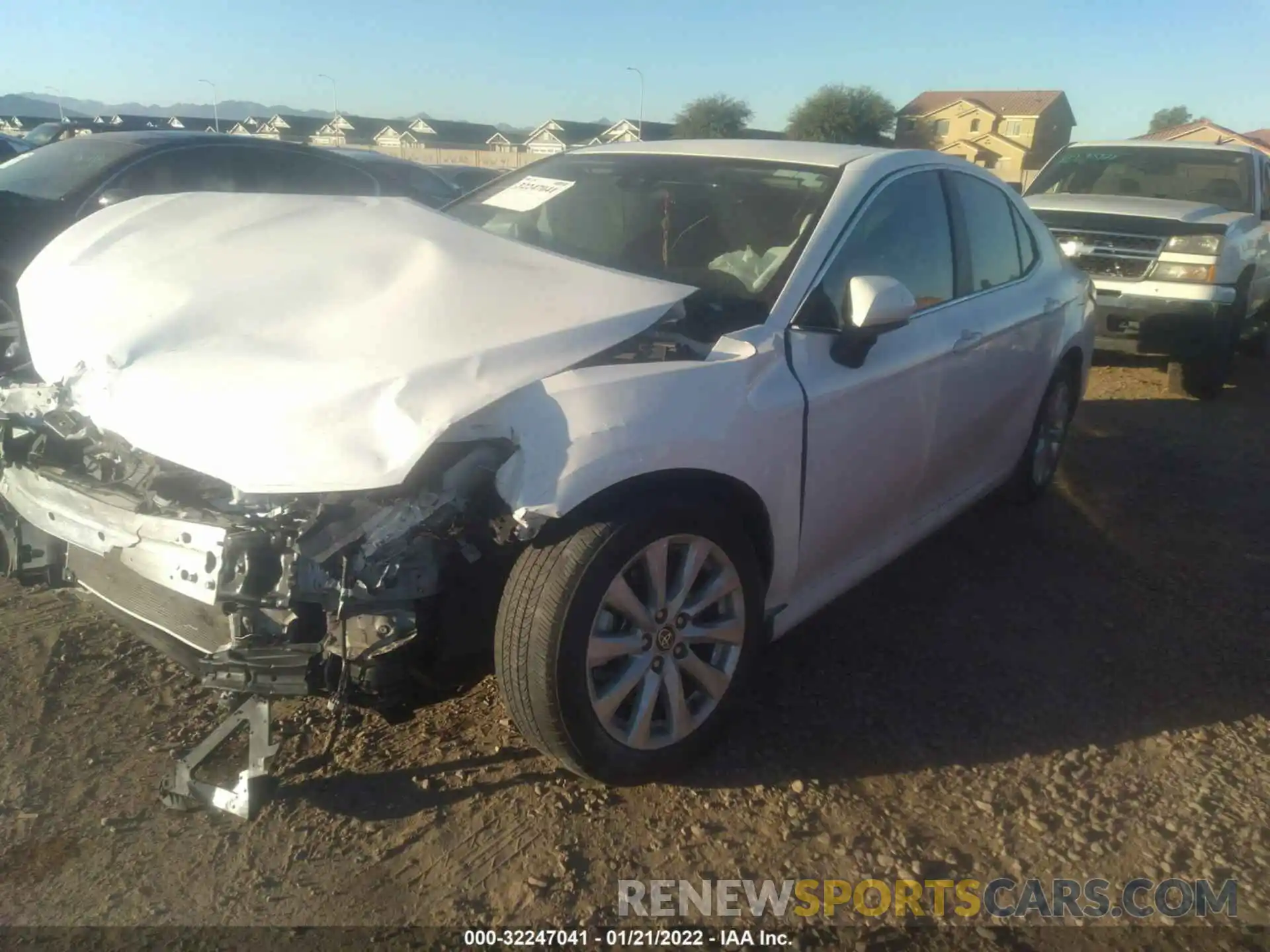 2 Photograph of a damaged car 4T1C11AK5LU505749 TOYOTA CAMRY 2020