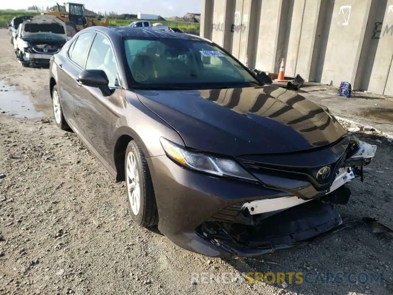 1 Photograph of a damaged car 4T1C11AK5LU857634 TOYOTA CAMRY 2020