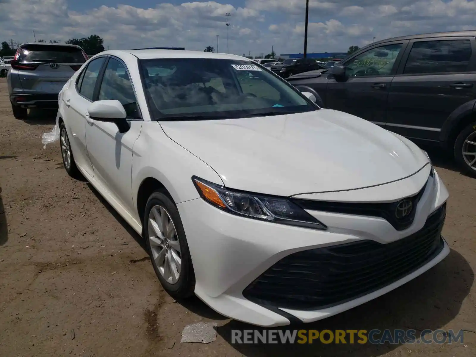 1 Photograph of a damaged car 4T1C11AK5LU869105 TOYOTA CAMRY 2020