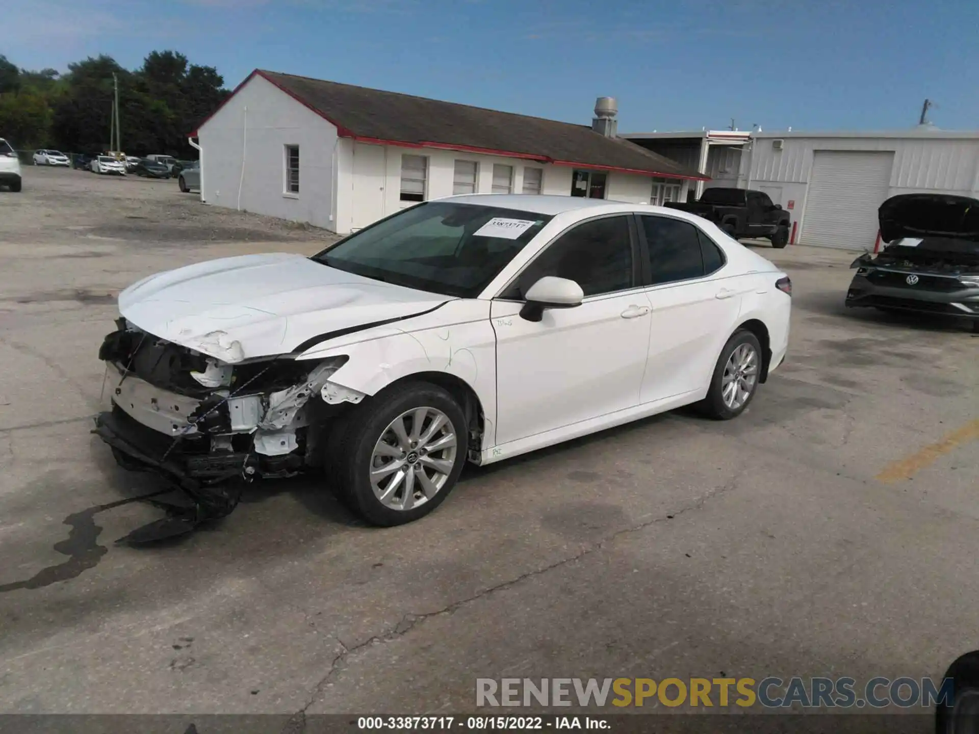 2 Photograph of a damaged car 4T1C11AK5LU879195 TOYOTA CAMRY 2020