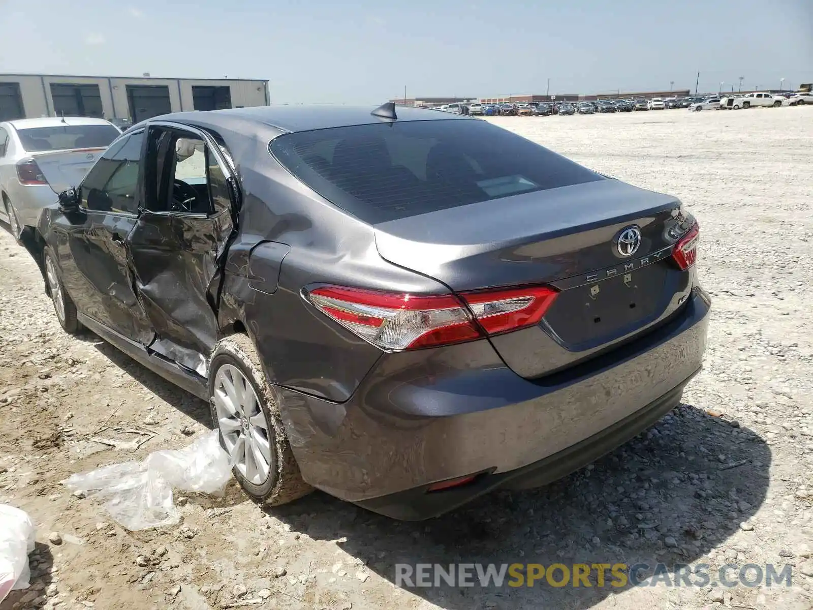 3 Photograph of a damaged car 4T1C11AK5LU879794 TOYOTA CAMRY 2020