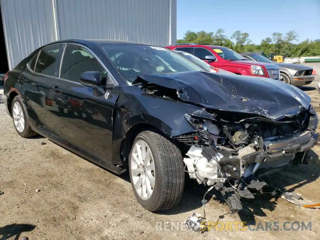 1 Photograph of a damaged car 4T1C11AK5LU884221 TOYOTA CAMRY 2020