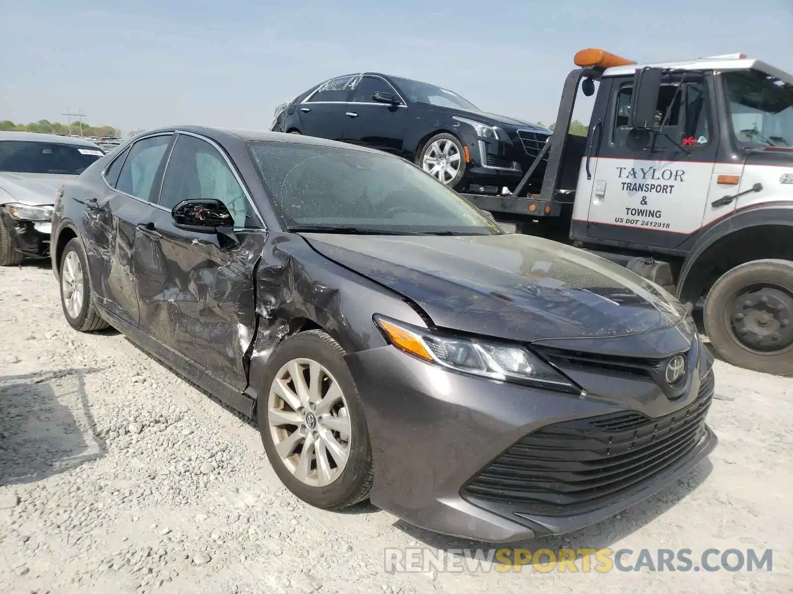 1 Photograph of a damaged car 4T1C11AK5LU888379 TOYOTA CAMRY 2020