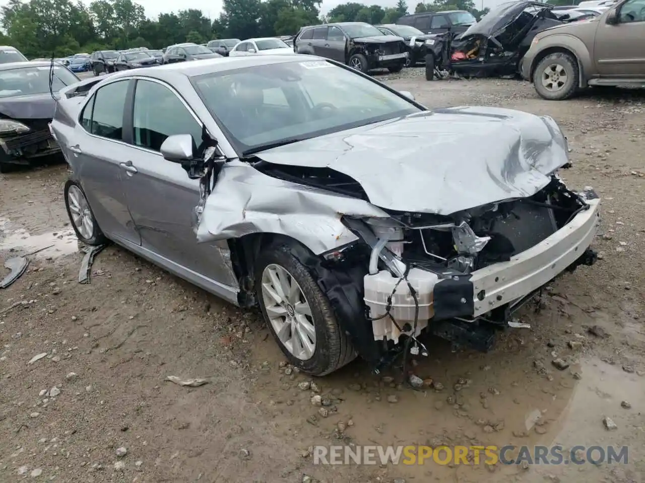 1 Photograph of a damaged car 4T1C11AK5LU889404 TOYOTA CAMRY 2020