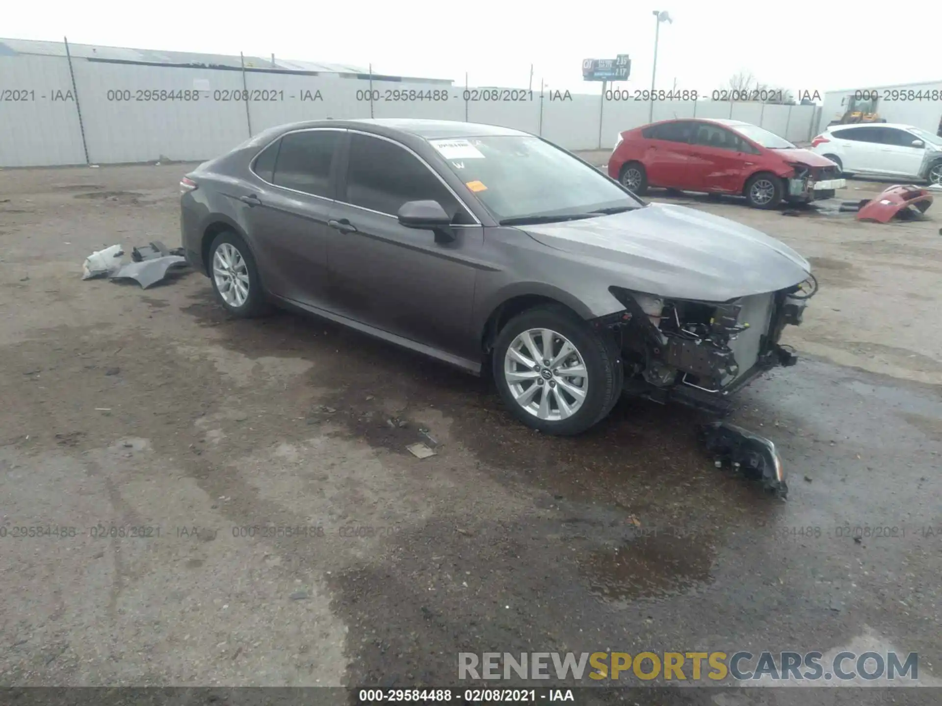 1 Photograph of a damaged car 4T1C11AK5LU890262 TOYOTA CAMRY 2020