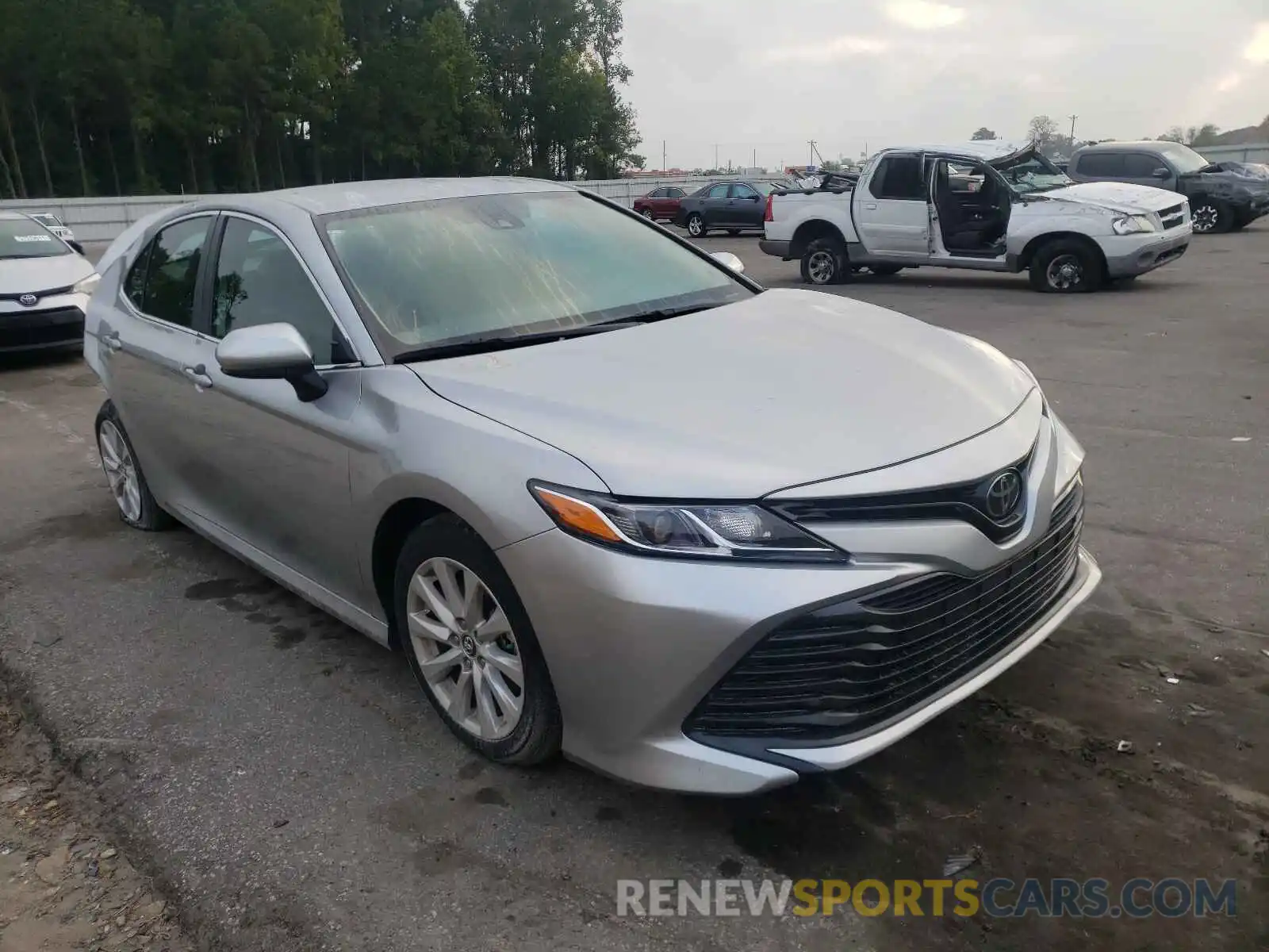 1 Photograph of a damaged car 4T1C11AK5LU891556 TOYOTA CAMRY 2020