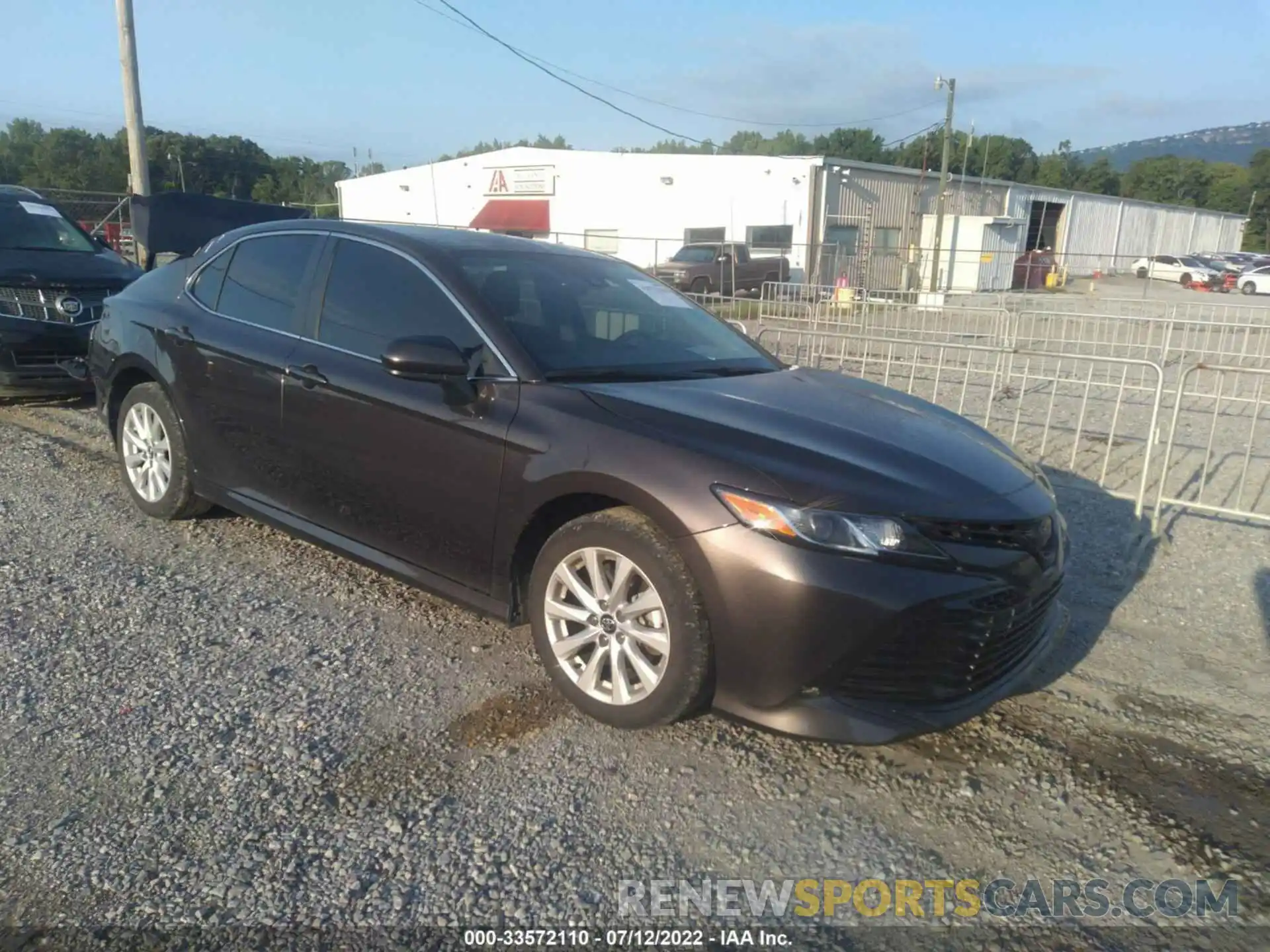 1 Photograph of a damaged car 4T1C11AK5LU892688 TOYOTA CAMRY 2020