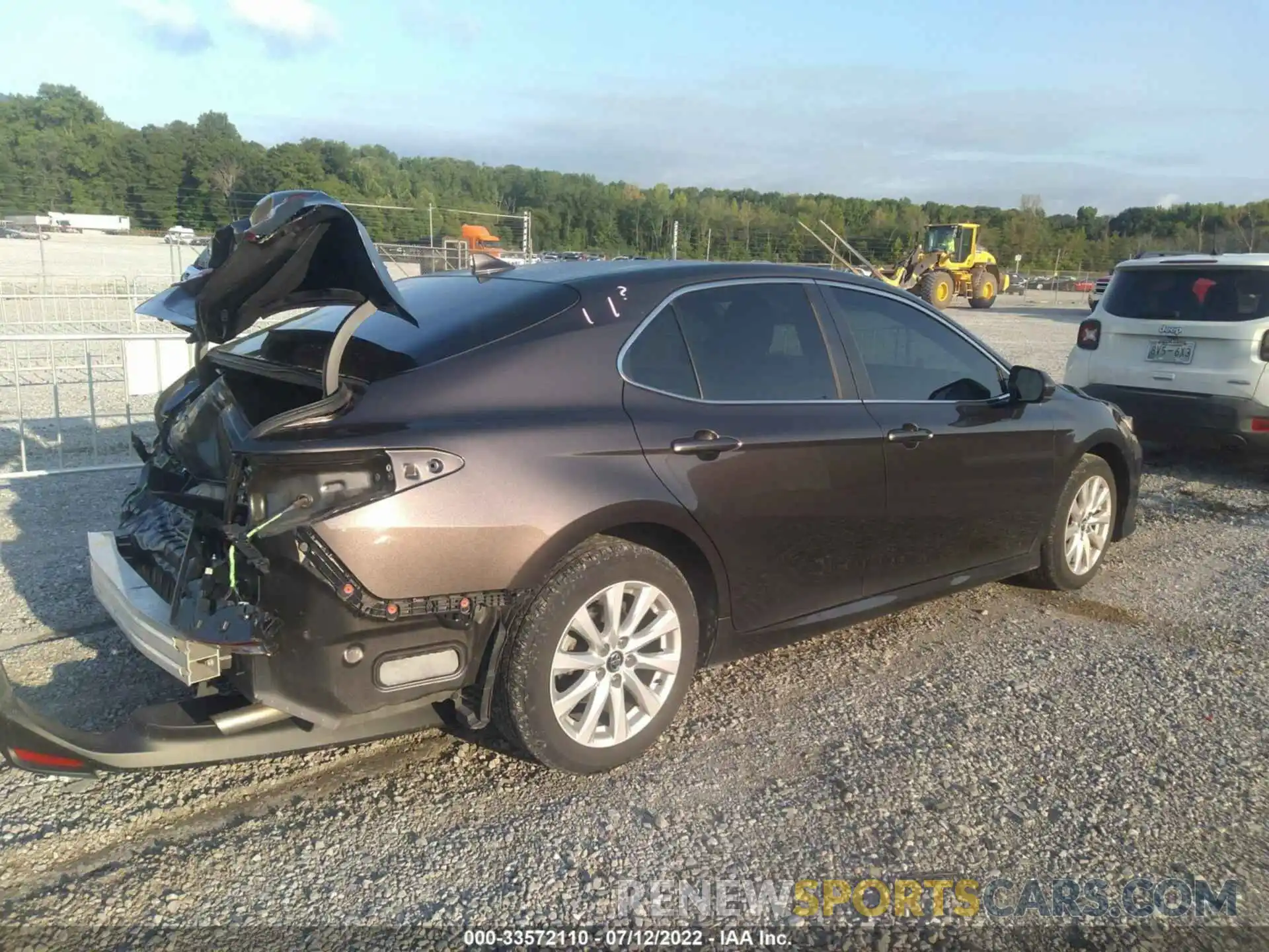 4 Photograph of a damaged car 4T1C11AK5LU892688 TOYOTA CAMRY 2020