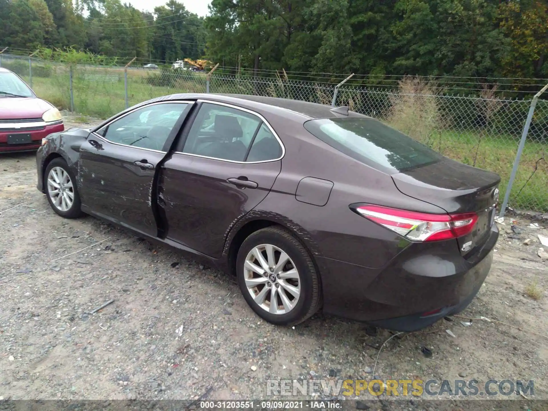 3 Photograph of a damaged car 4T1C11AK5LU893078 TOYOTA CAMRY 2020