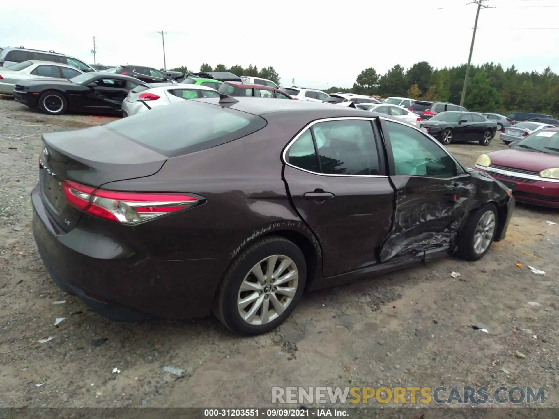 4 Photograph of a damaged car 4T1C11AK5LU893078 TOYOTA CAMRY 2020