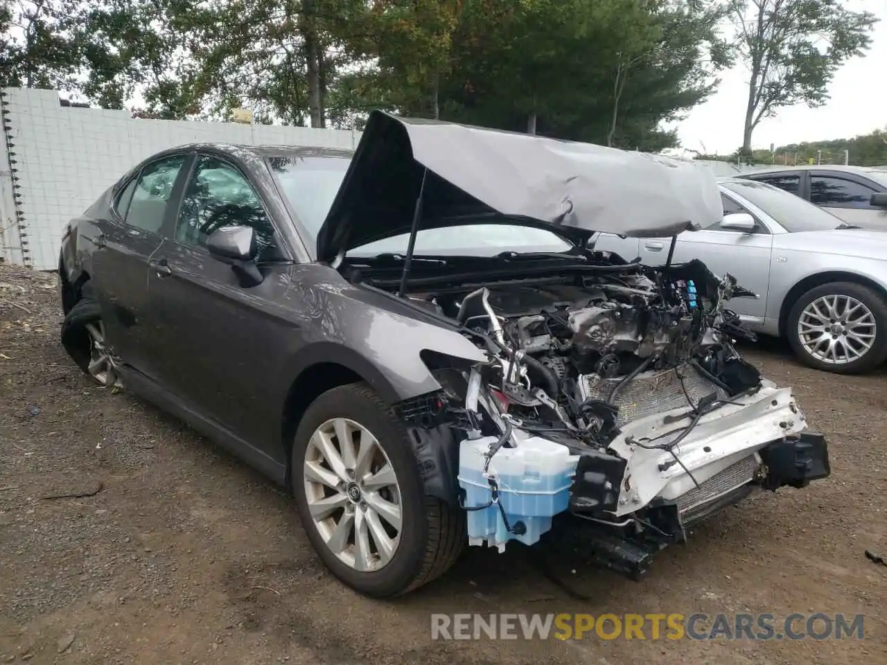 1 Photograph of a damaged car 4T1C11AK5LU894974 TOYOTA CAMRY 2020