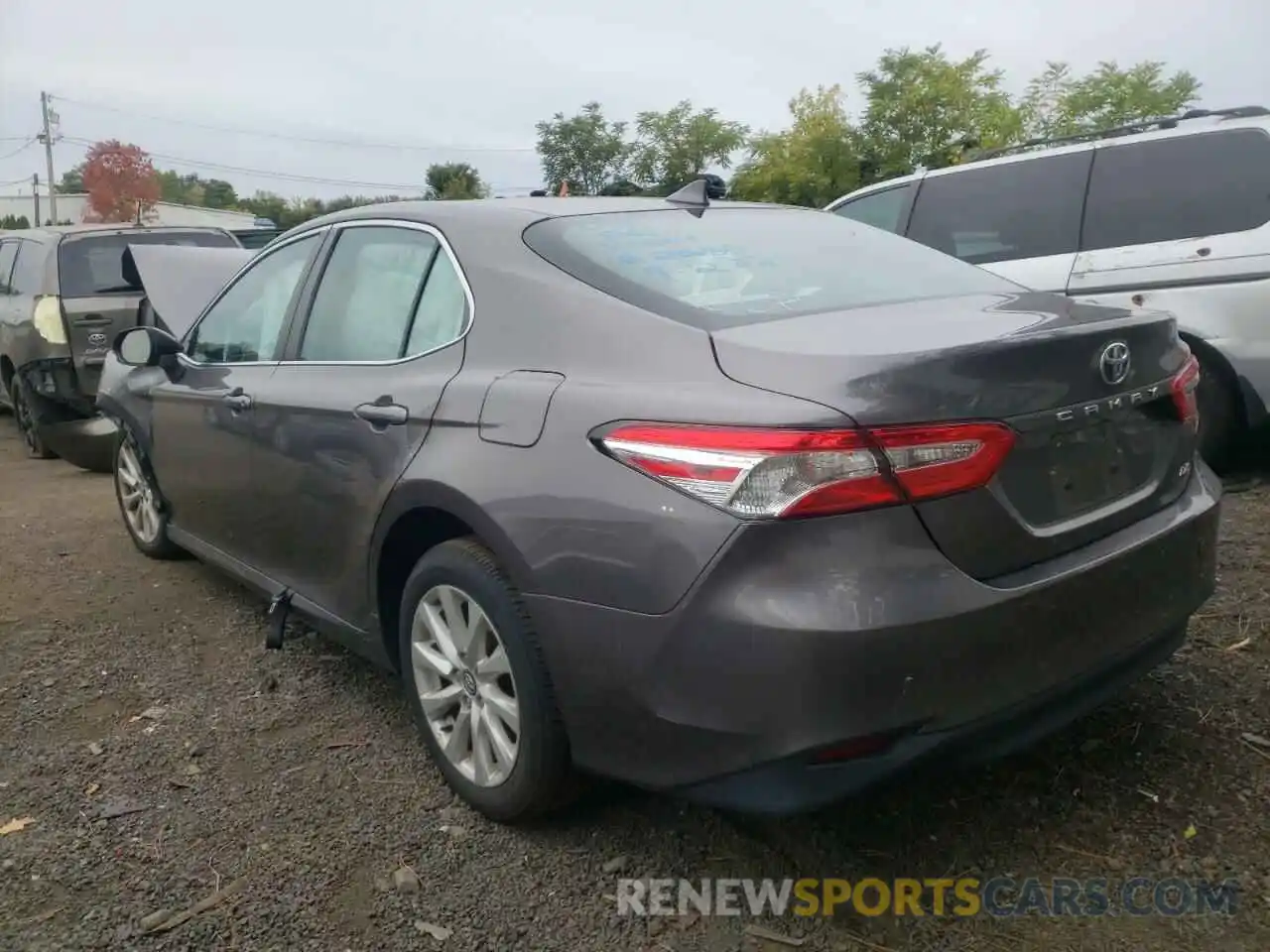 3 Photograph of a damaged car 4T1C11AK5LU894974 TOYOTA CAMRY 2020