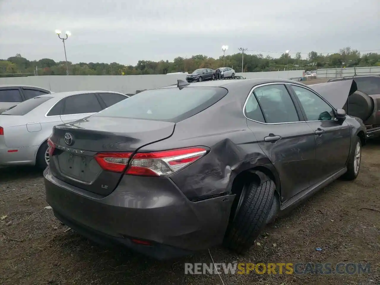 4 Photograph of a damaged car 4T1C11AK5LU894974 TOYOTA CAMRY 2020