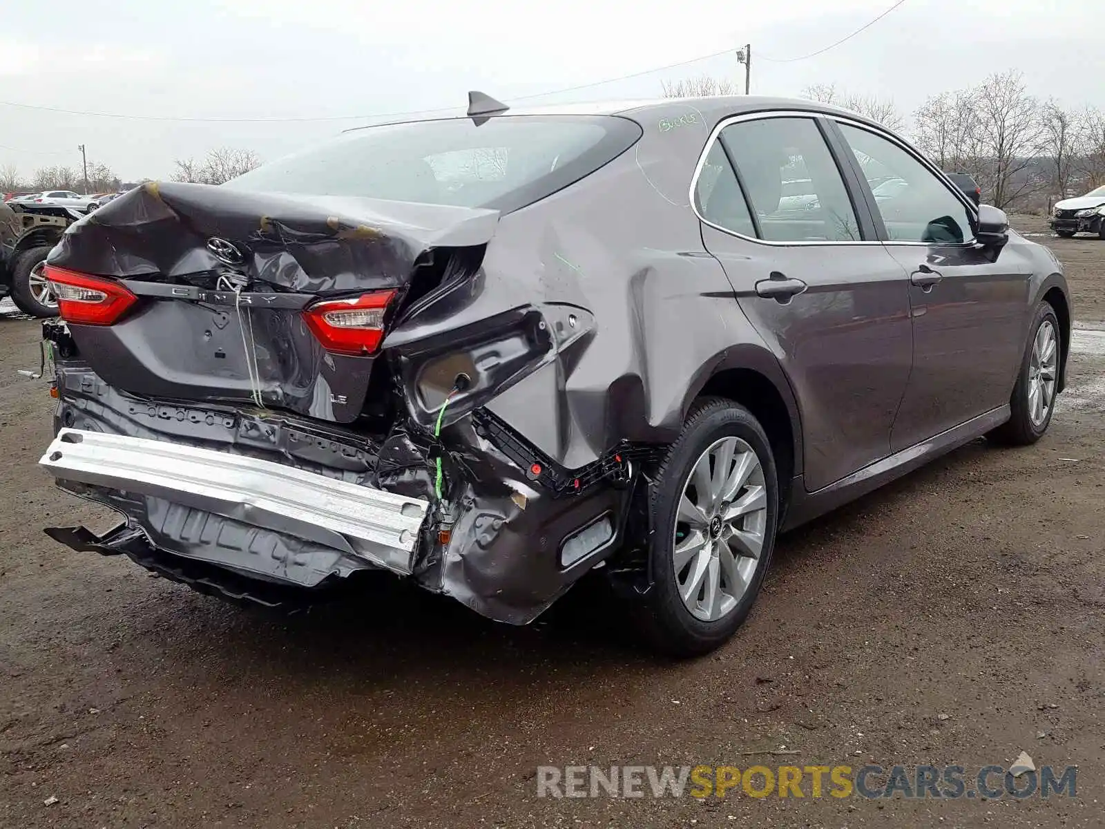 4 Photograph of a damaged car 4T1C11AK5LU896885 TOYOTA CAMRY 2020