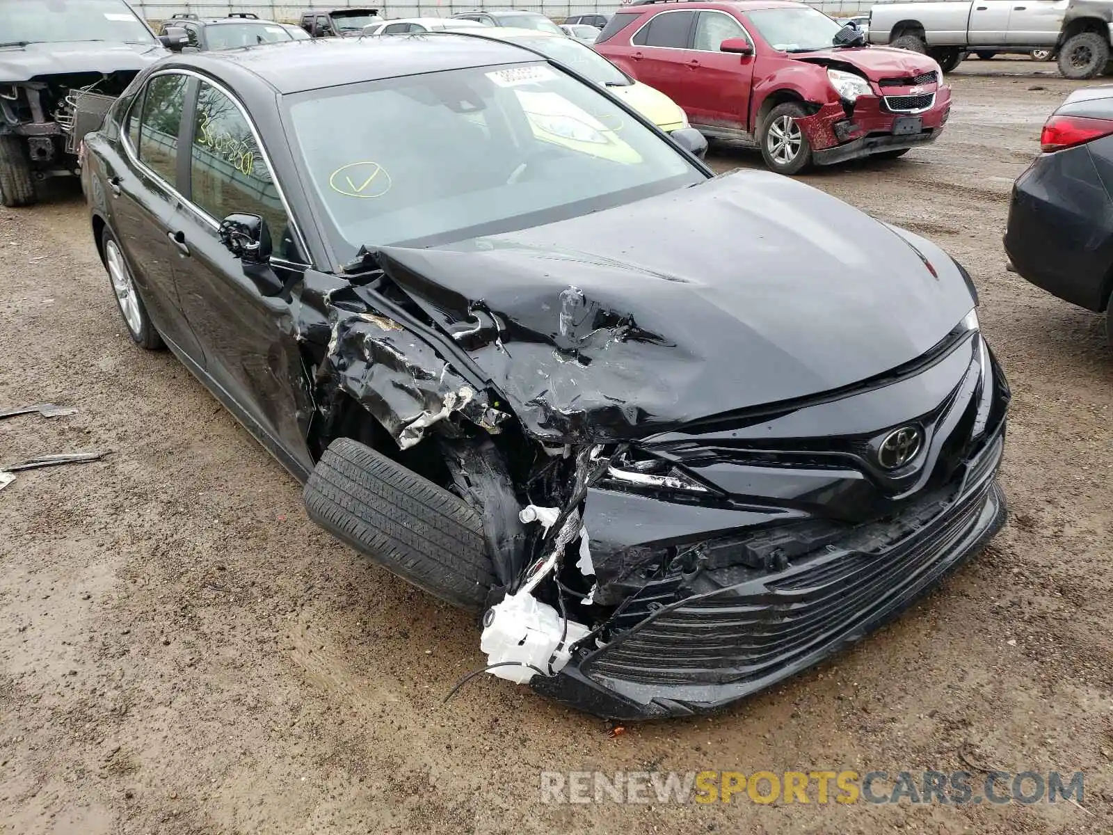 1 Photograph of a damaged car 4T1C11AK5LU897843 TOYOTA CAMRY 2020