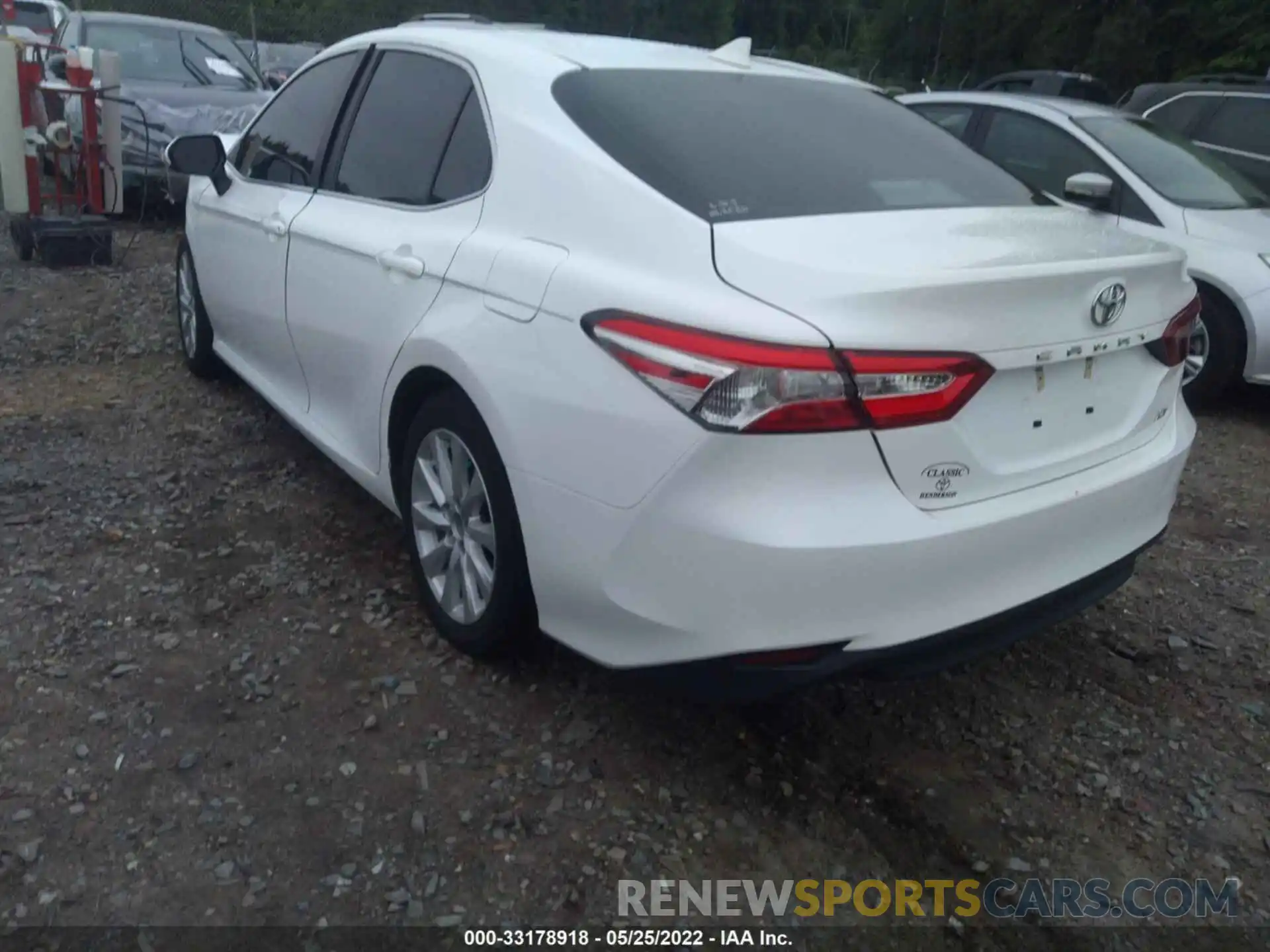 3 Photograph of a damaged car 4T1C11AK5LU898605 TOYOTA CAMRY 2020