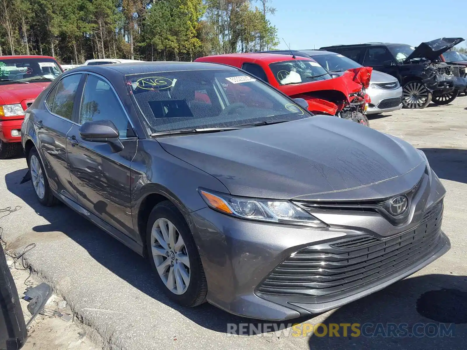 1 Photograph of a damaged car 4T1C11AK5LU907643 TOYOTA CAMRY 2020