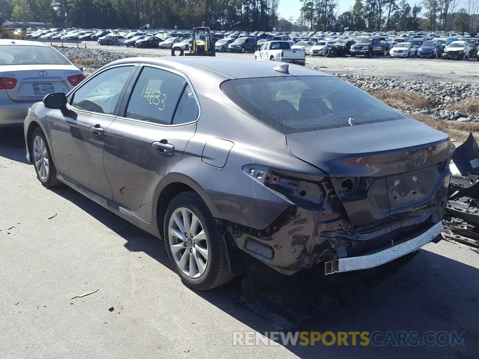 3 Photograph of a damaged car 4T1C11AK5LU907643 TOYOTA CAMRY 2020