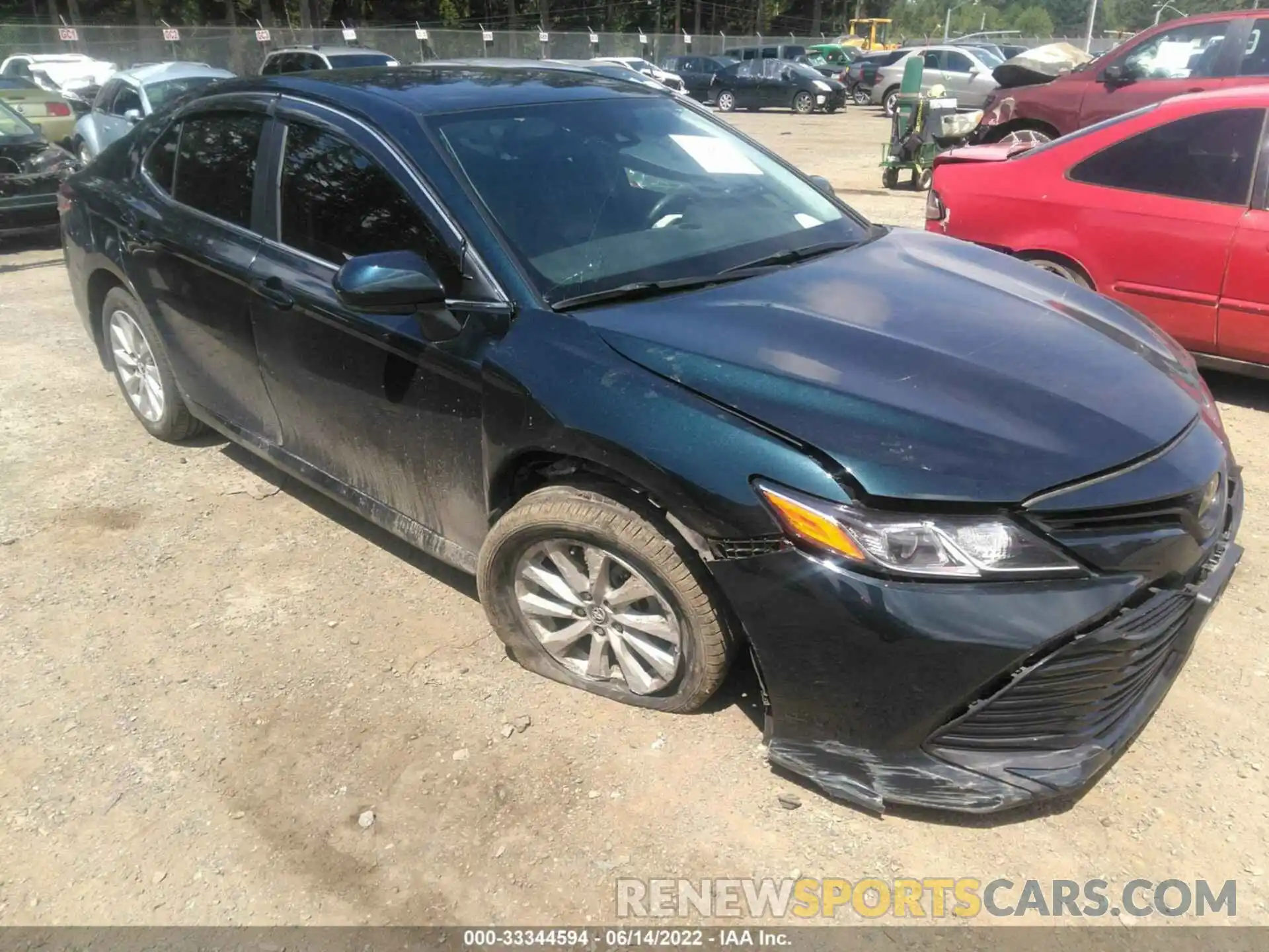 1 Photograph of a damaged car 4T1C11AK5LU908002 TOYOTA CAMRY 2020