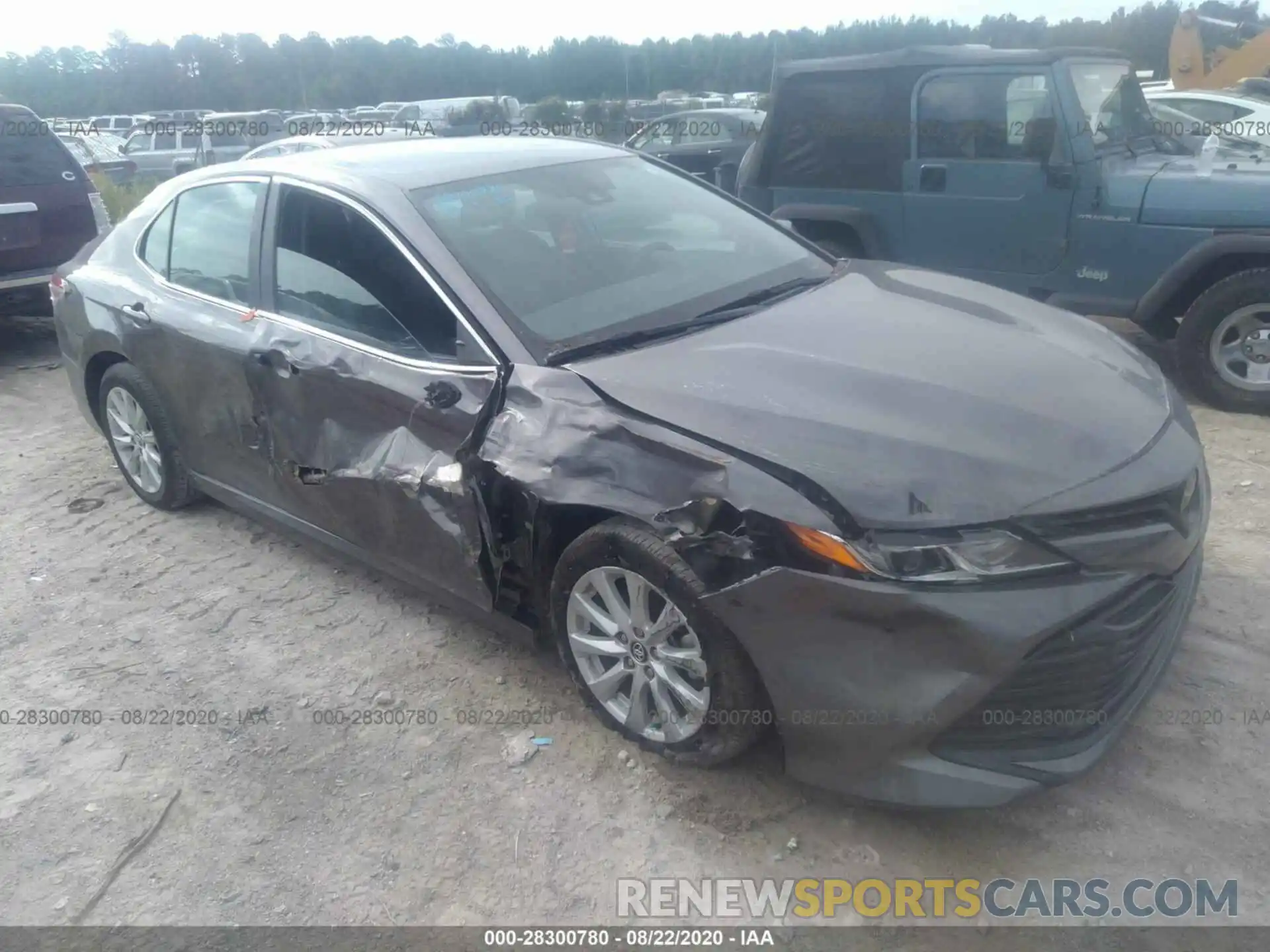 1 Photograph of a damaged car 4T1C11AK5LU908291 TOYOTA CAMRY 2020