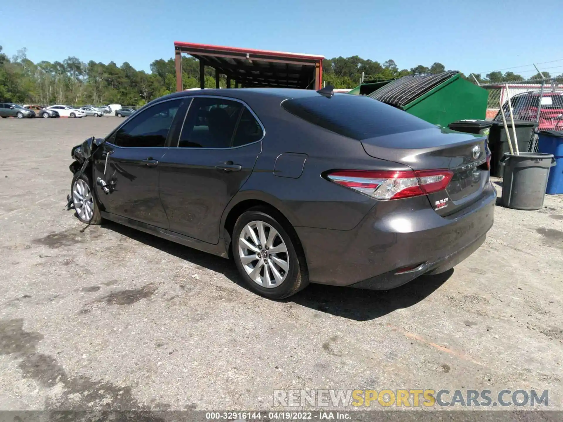 3 Photograph of a damaged car 4T1C11AK5LU915130 TOYOTA CAMRY 2020