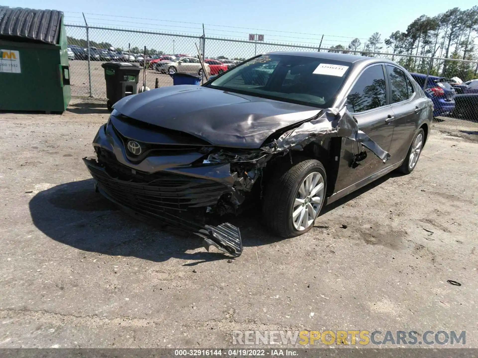 6 Photograph of a damaged car 4T1C11AK5LU915130 TOYOTA CAMRY 2020