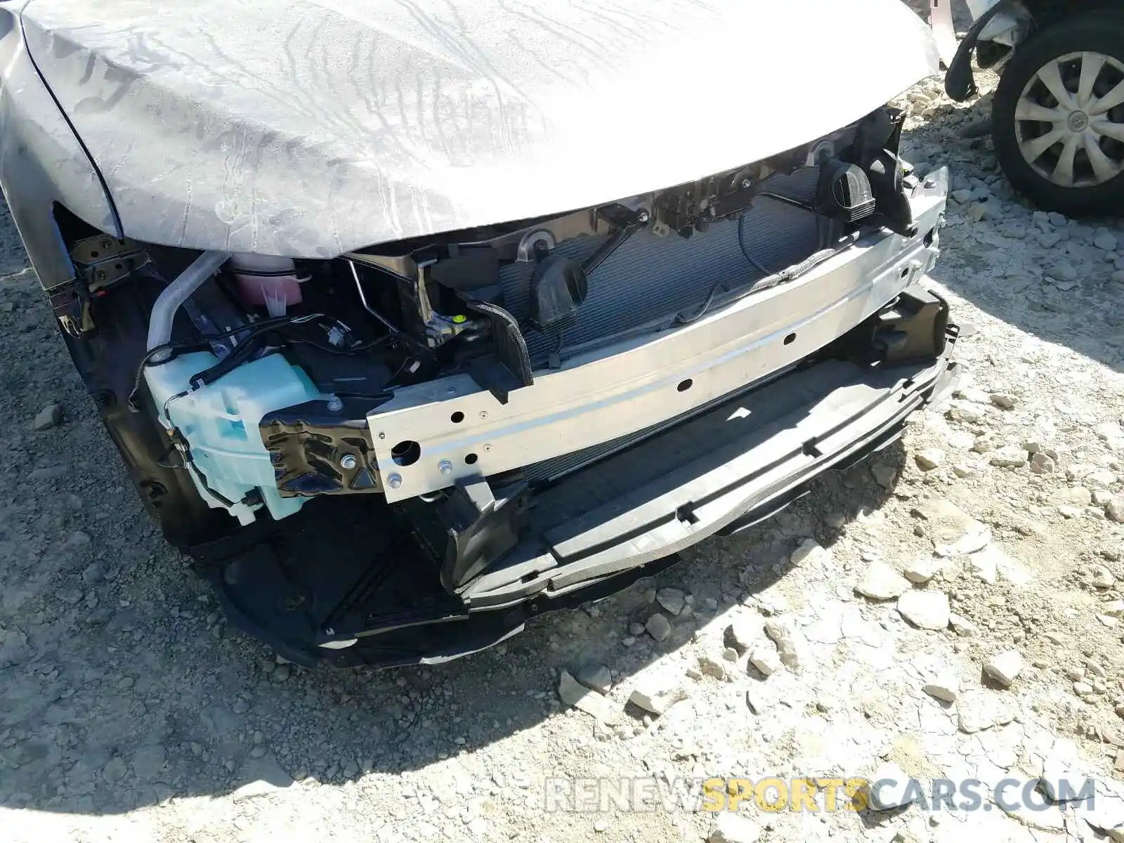 9 Photograph of a damaged car 4T1C11AK5LU920408 TOYOTA CAMRY 2020