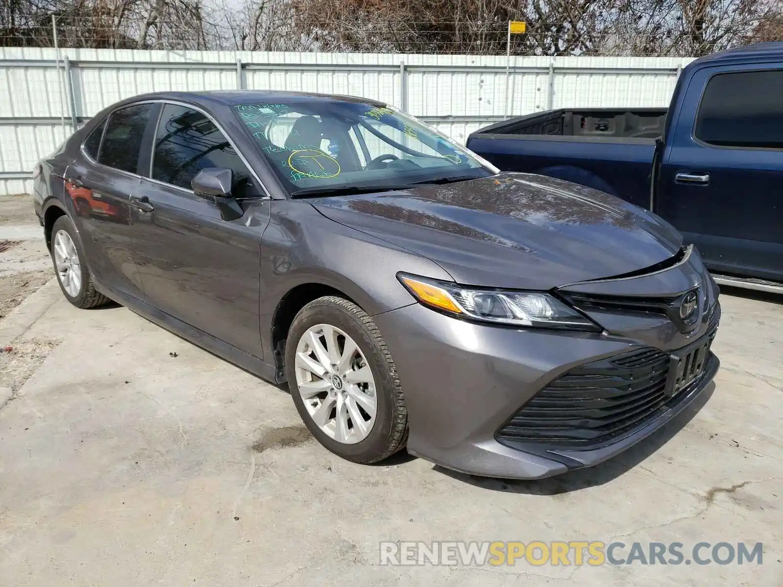 1 Photograph of a damaged car 4T1C11AK5LU926550 TOYOTA CAMRY 2020