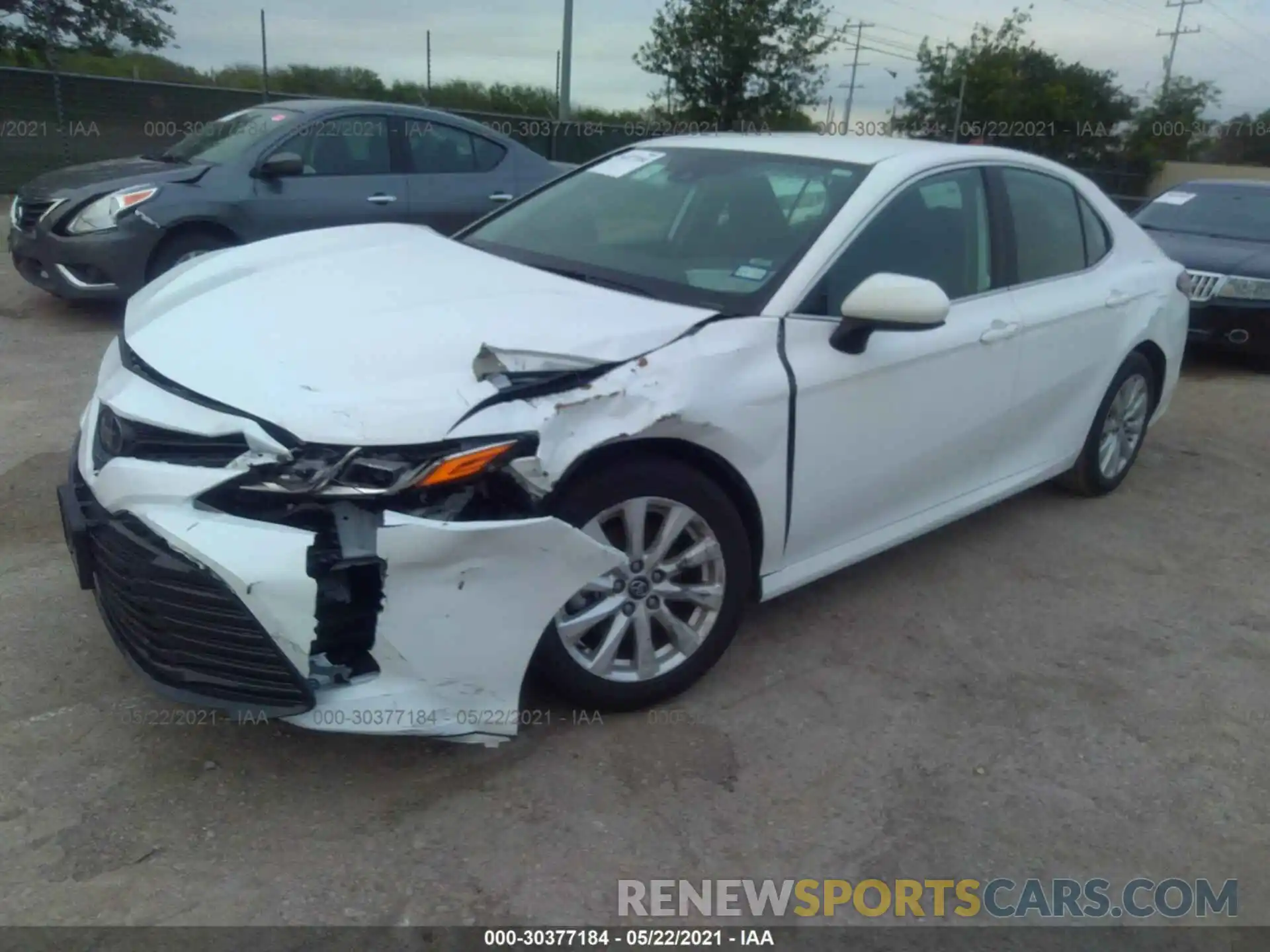 2 Photograph of a damaged car 4T1C11AK5LU926614 TOYOTA CAMRY 2020