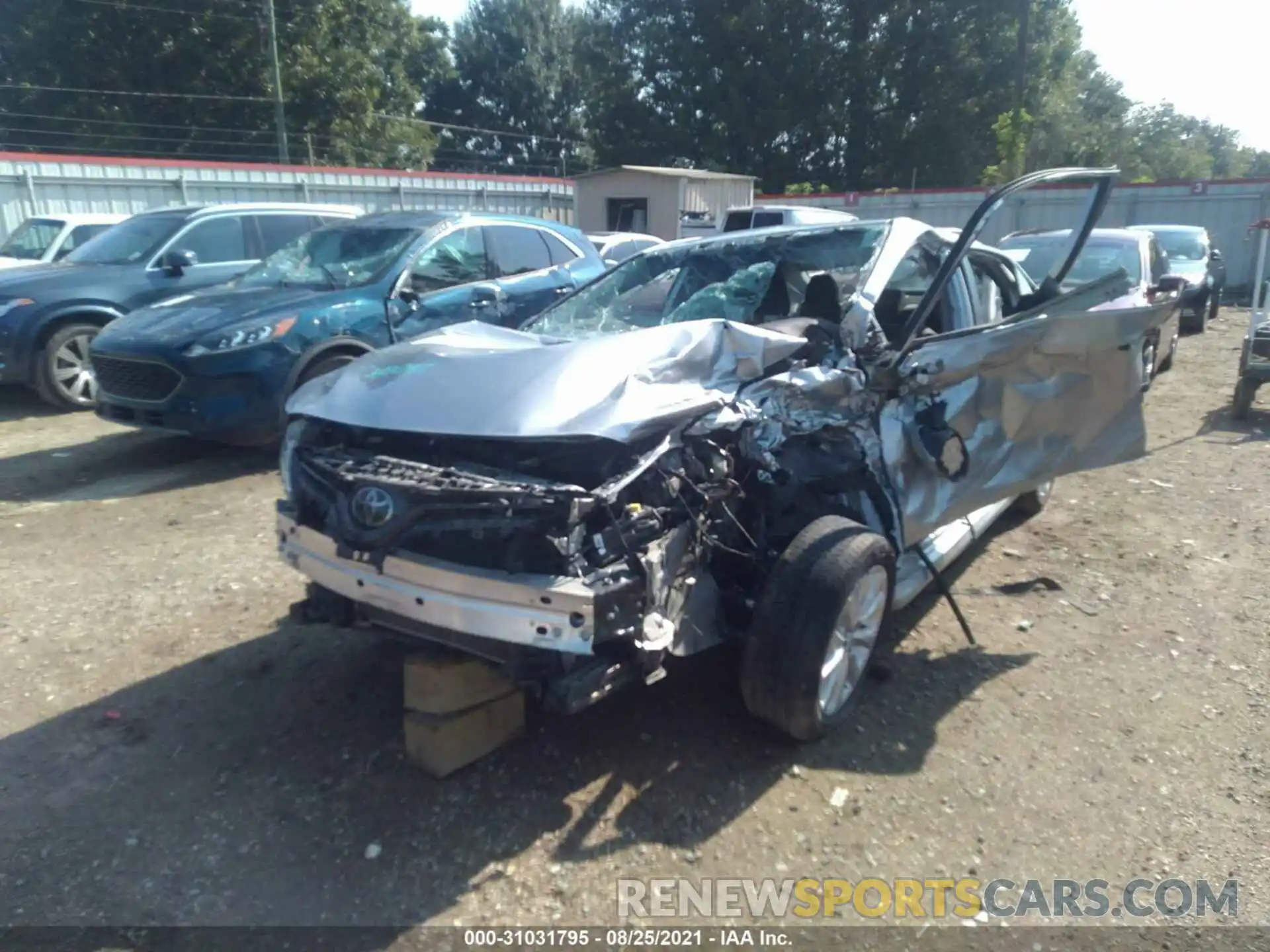 2 Photograph of a damaged car 4T1C11AK5LU927343 TOYOTA CAMRY 2020