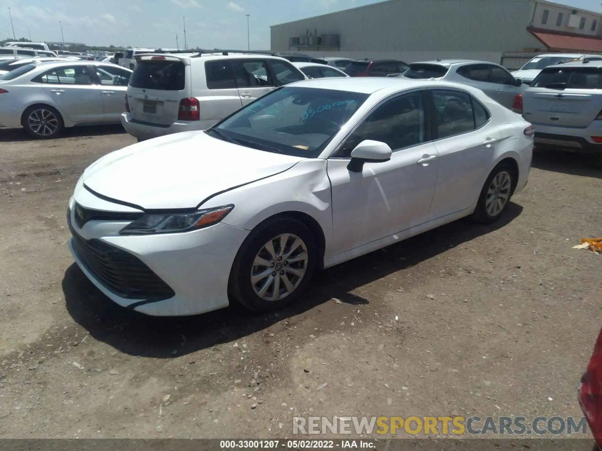 2 Photograph of a damaged car 4T1C11AK5LU928489 TOYOTA CAMRY 2020