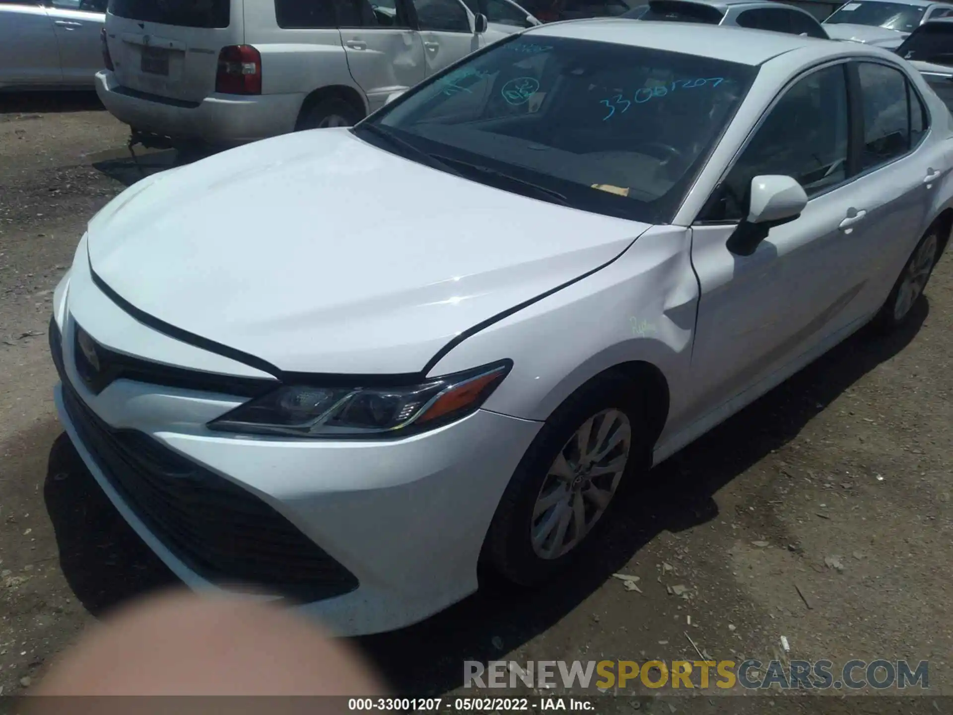 6 Photograph of a damaged car 4T1C11AK5LU928489 TOYOTA CAMRY 2020