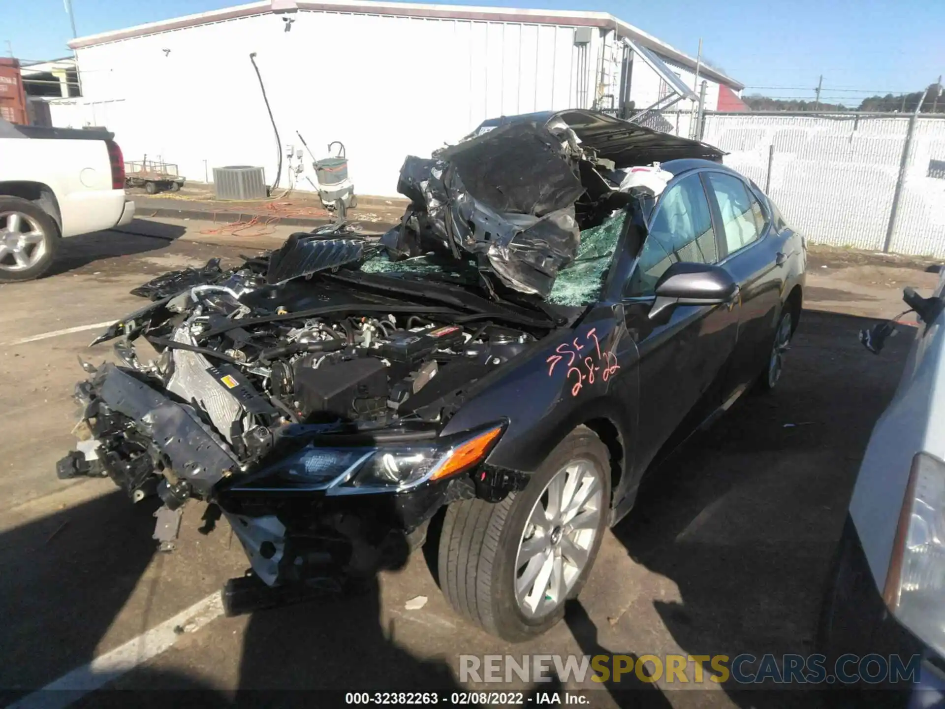 2 Photograph of a damaged car 4T1C11AK5LU930887 TOYOTA CAMRY 2020