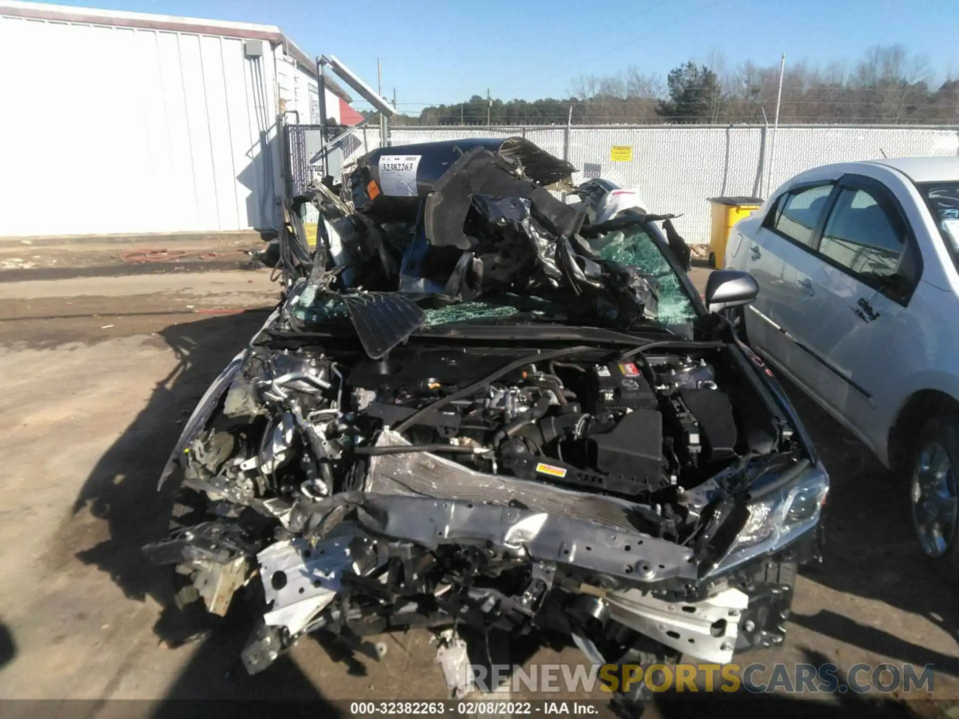 6 Photograph of a damaged car 4T1C11AK5LU930887 TOYOTA CAMRY 2020