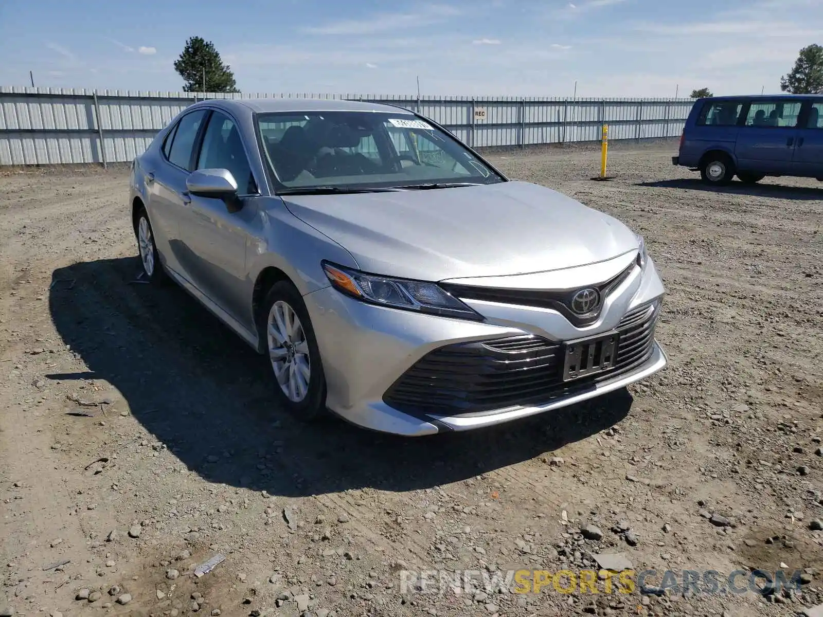 1 Photograph of a damaged car 4T1C11AK5LU931568 TOYOTA CAMRY 2020